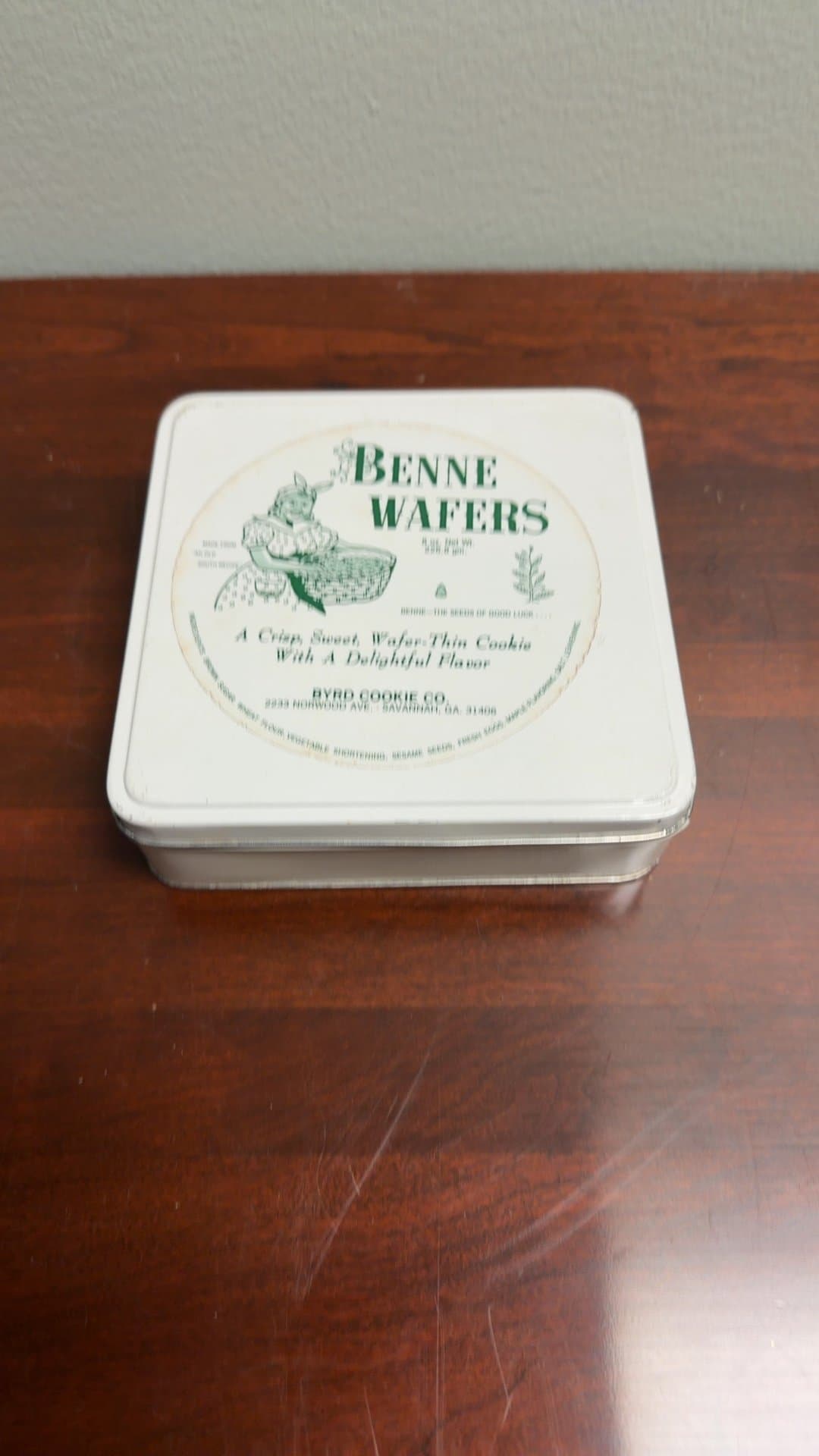 Benne Wafers Tin Box - Image 1