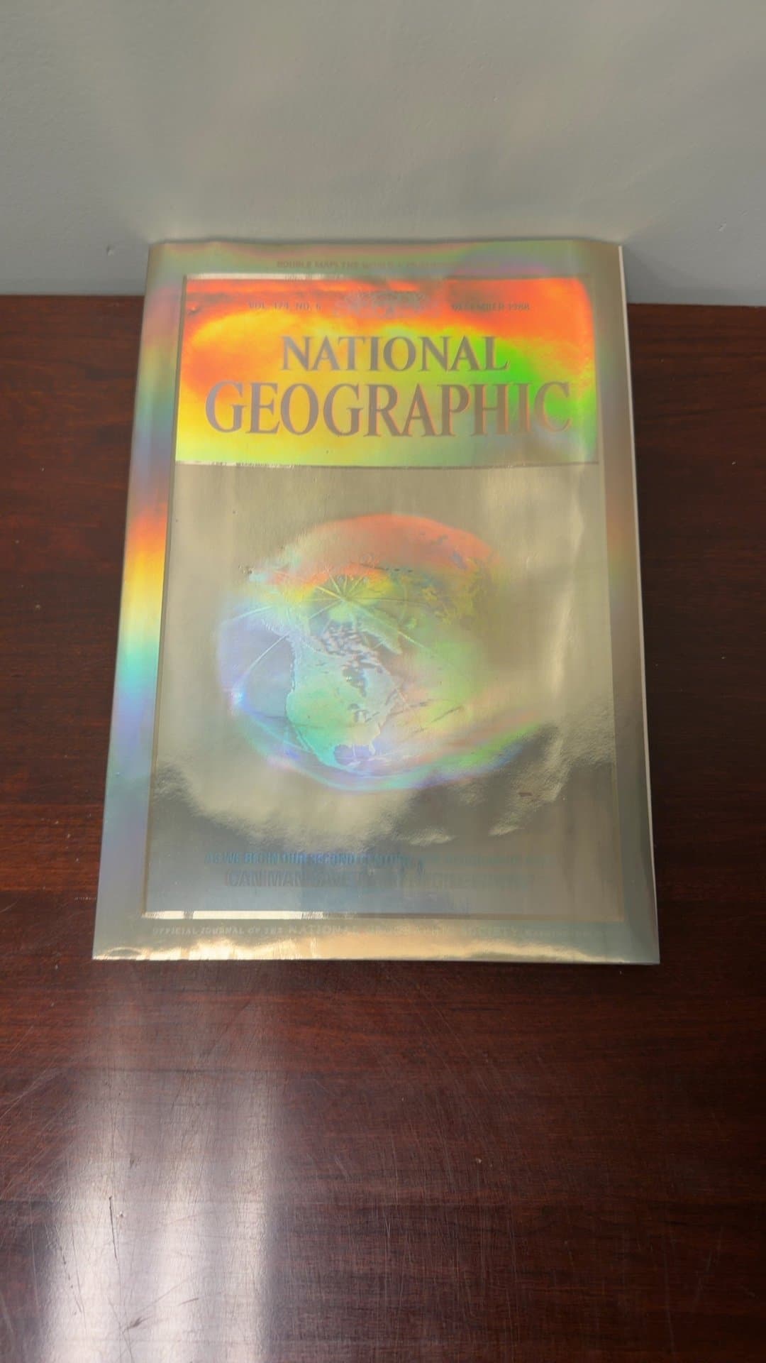 National Geographic Holographic Cover December 1988 - Image 1