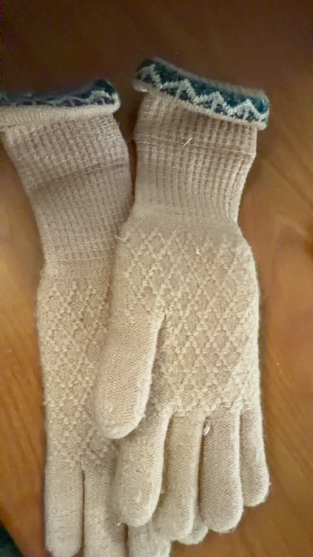 Beige Knit Winter Gloves with Patterned Cuffs - Image 1