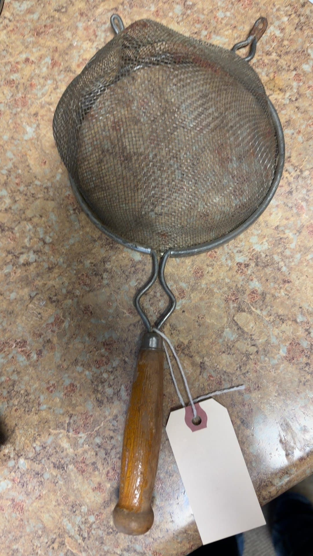 Vintage Wooden Handle Mesh Wire Kitchen Strainer - Image 1