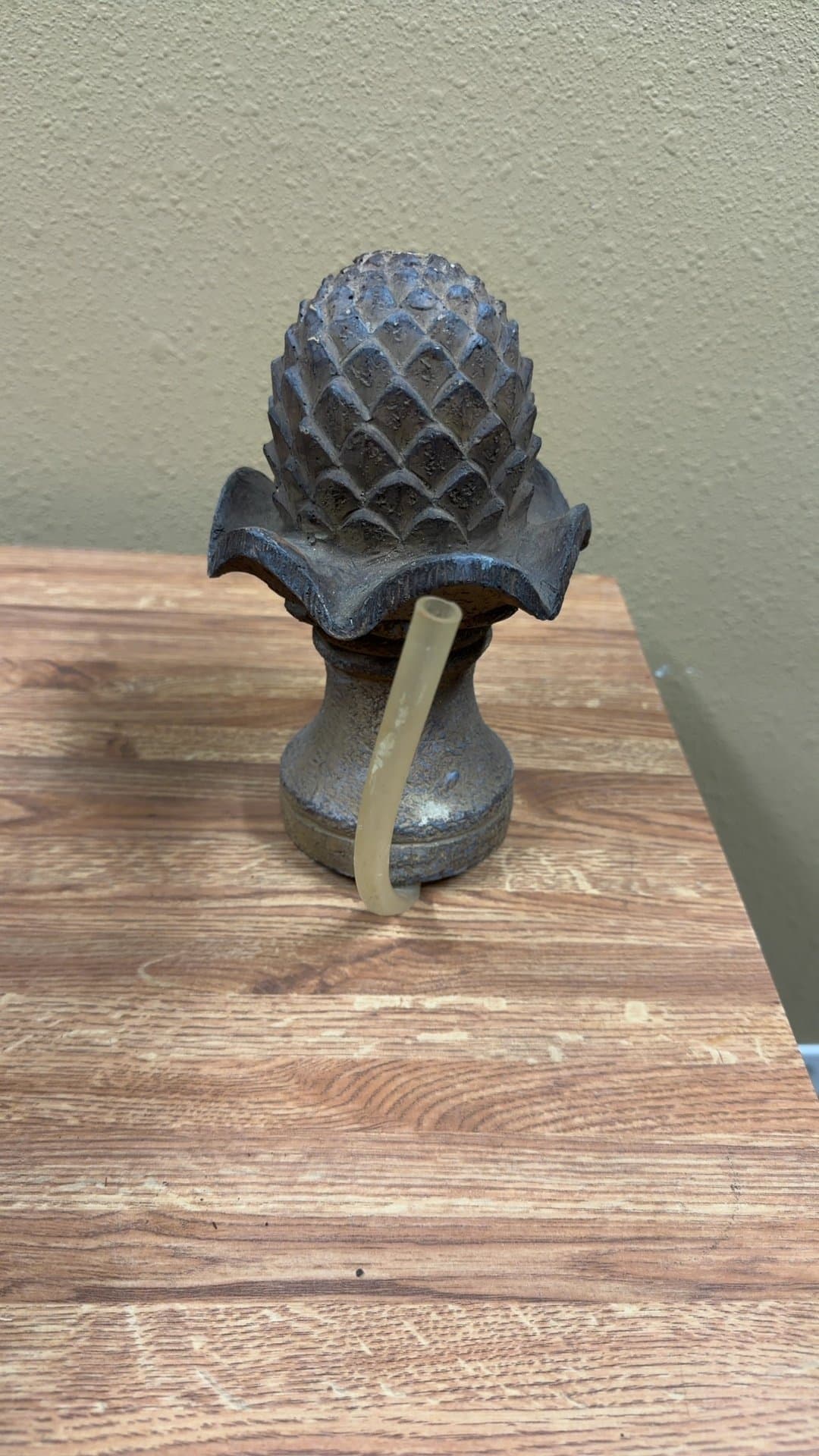 Decorative Cast Iron Pineapple Finial - Image 1