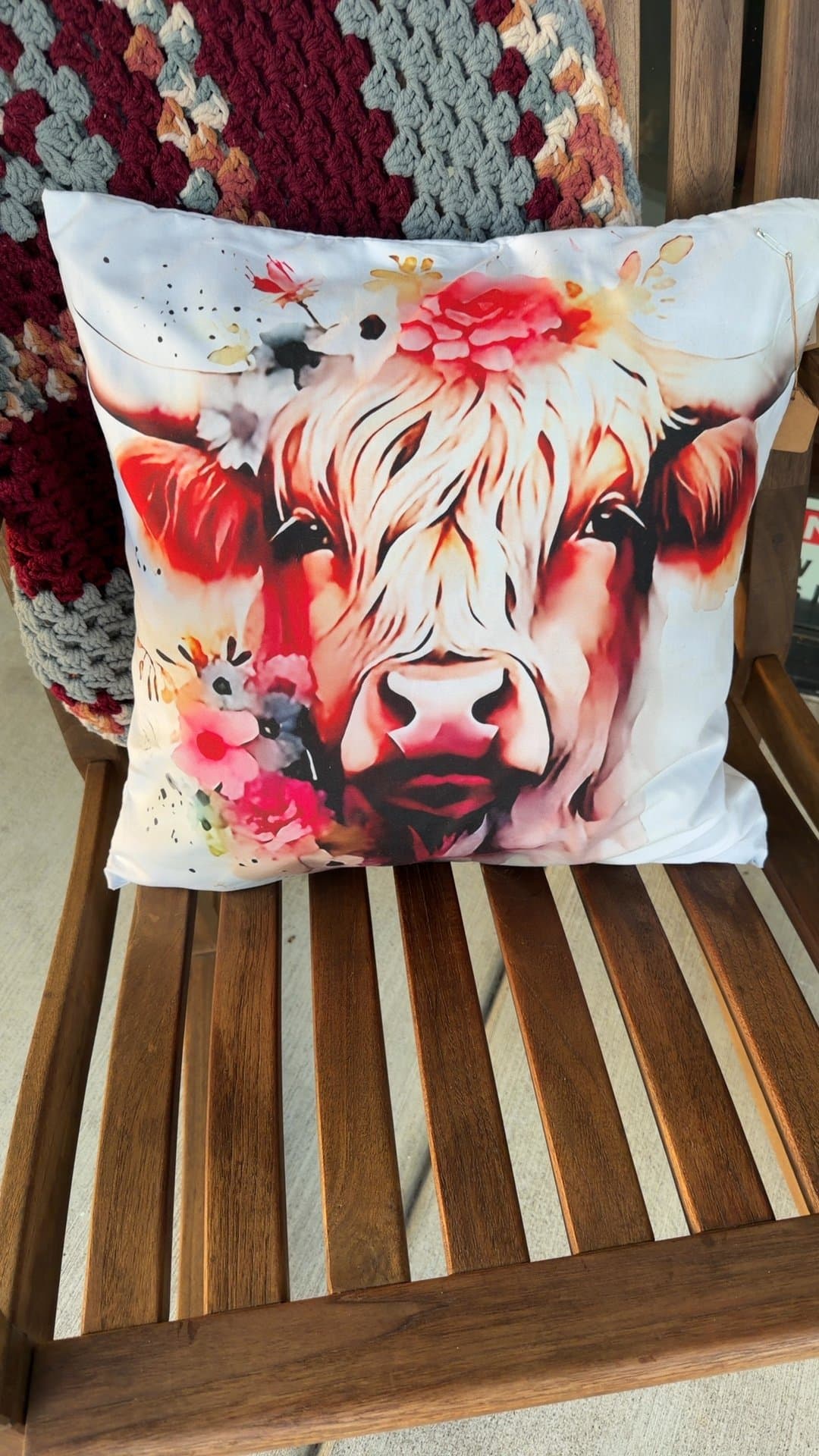 Highland Cow Decorative Throw Pillow - Image 1