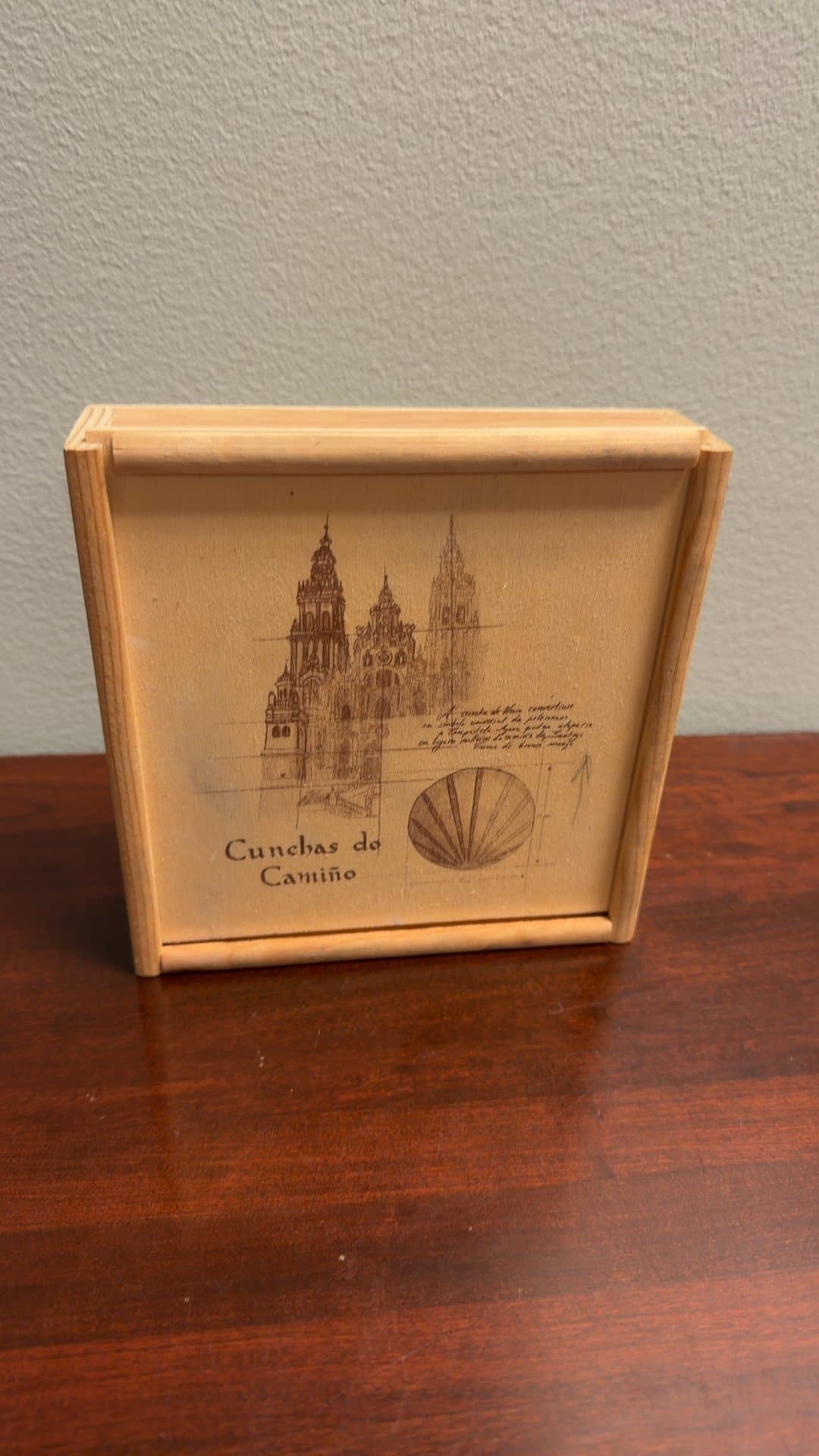 Cuncha do Camiño Wooden Box - Image 1