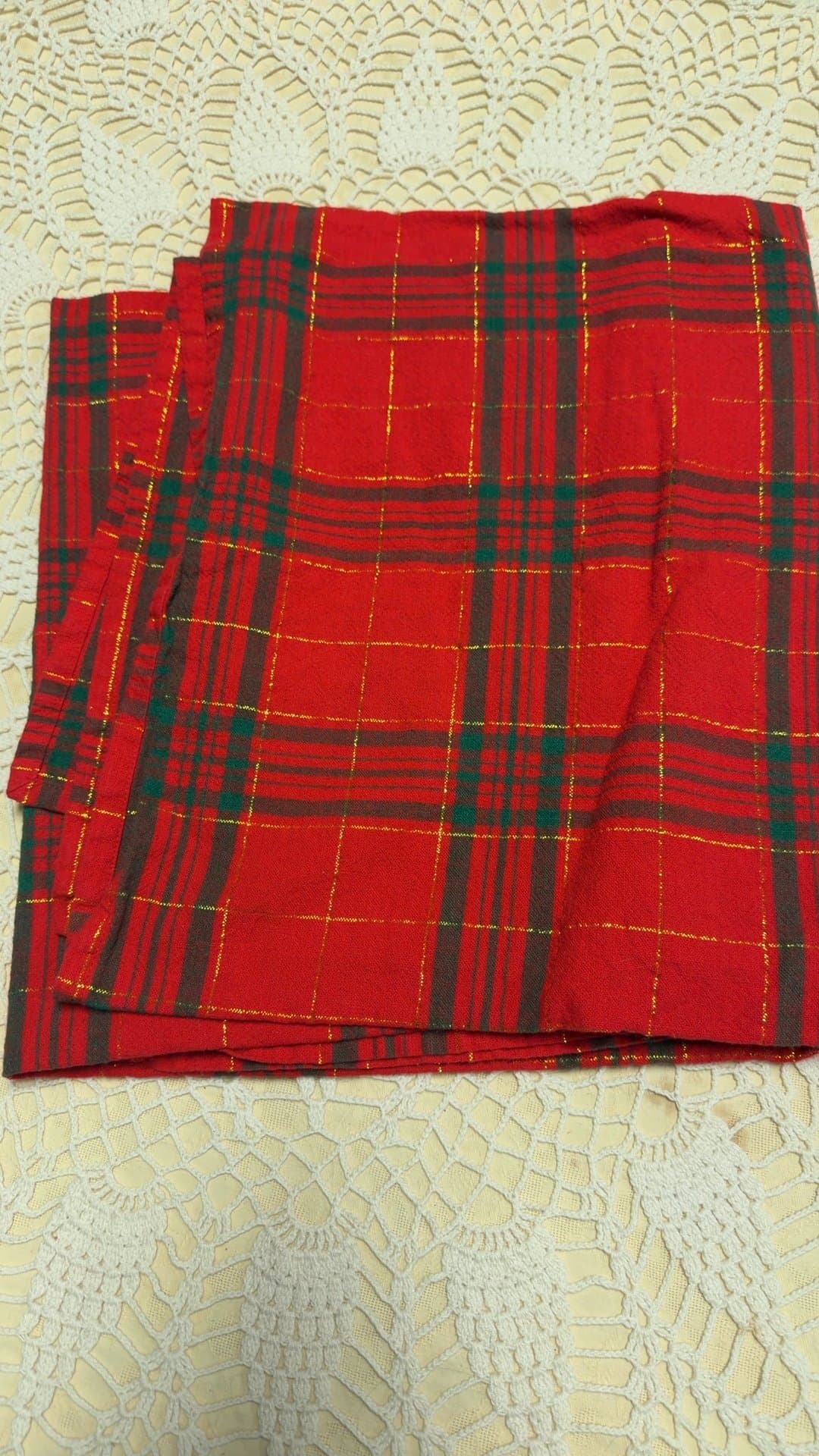 S.L.I. Red Tartan Plaid Metallic Christmas Theme Tablecloth - Image 1