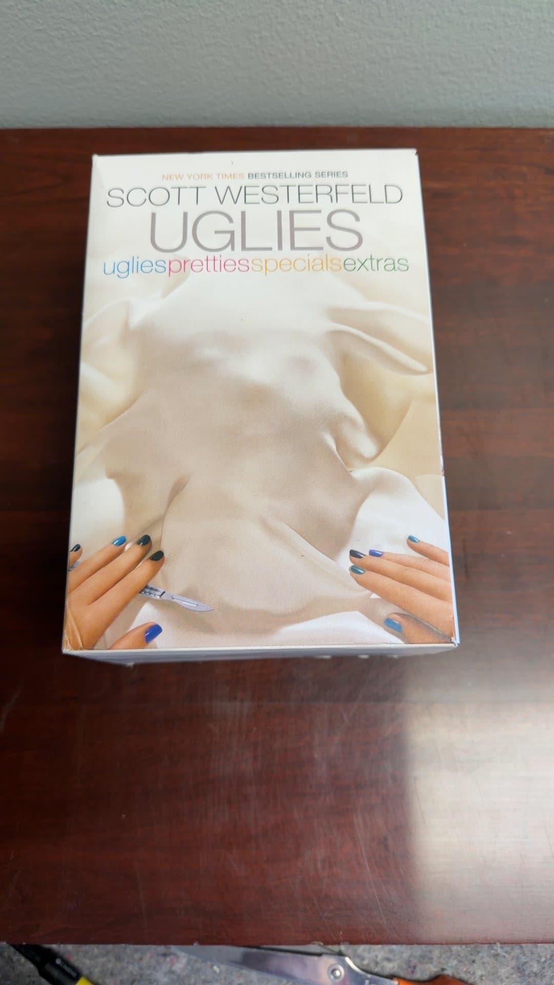 Scott Westerfeld Uglies Series Box Set - Image 1