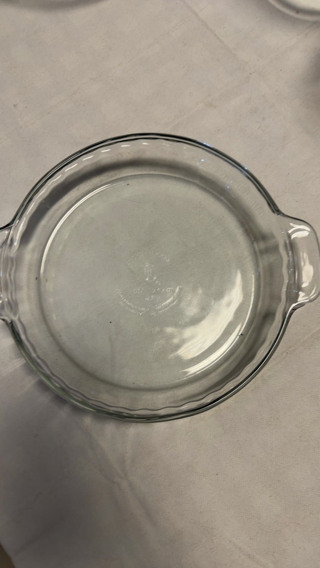 Anchor Hocking Glass Pie Plate - Image 1