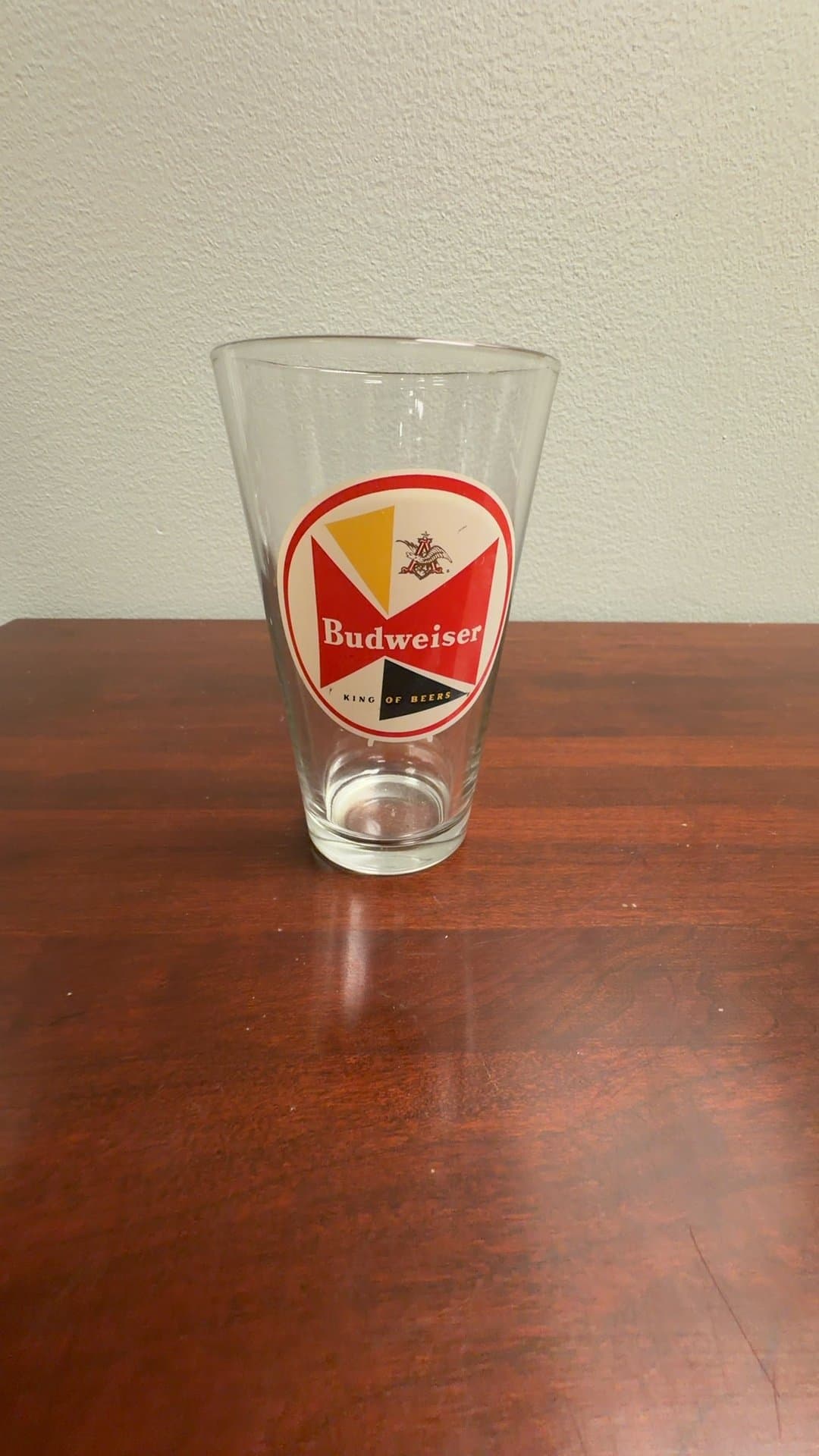 Budweiser Pint Glass - Image 1