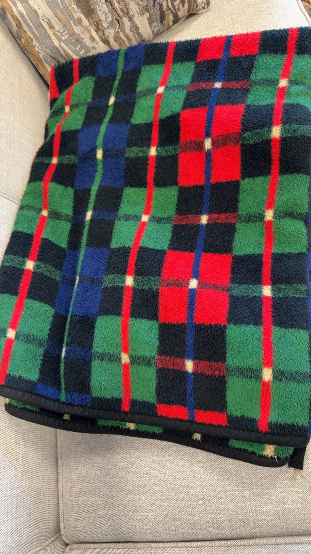 Vintage San Marcos Plaid Plush Throw Blanket - Image 1