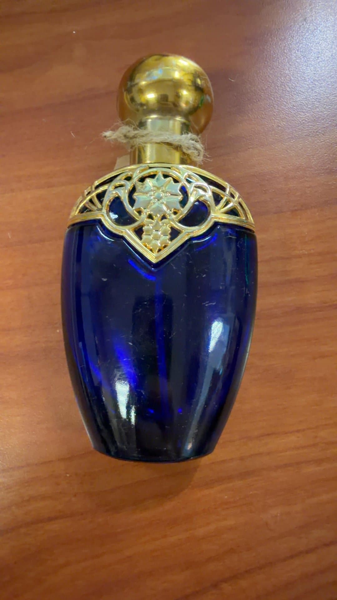 Avon 'Mesmerize' Perfume Bottle - Image 1