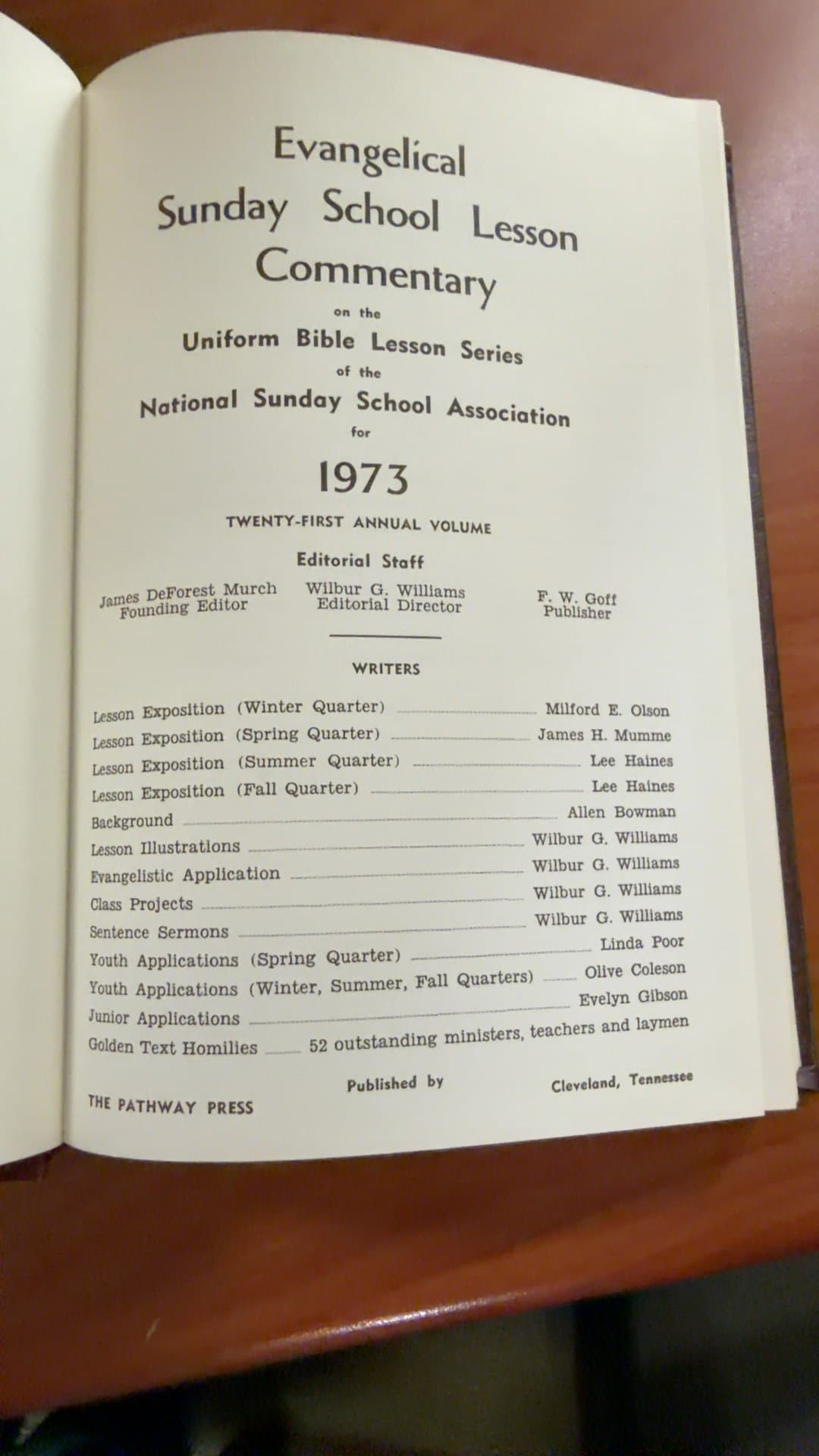 1973 Evangelical Sunday School Lesson Commentary - Image 1