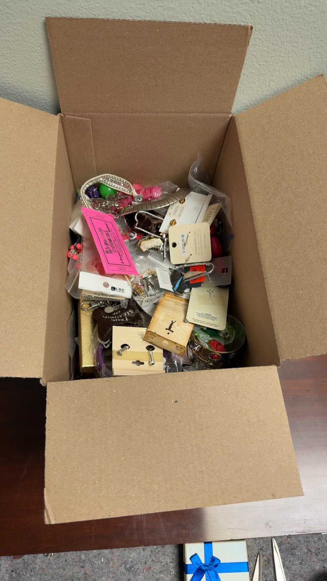Assorted Jewelry Lot - Image 1