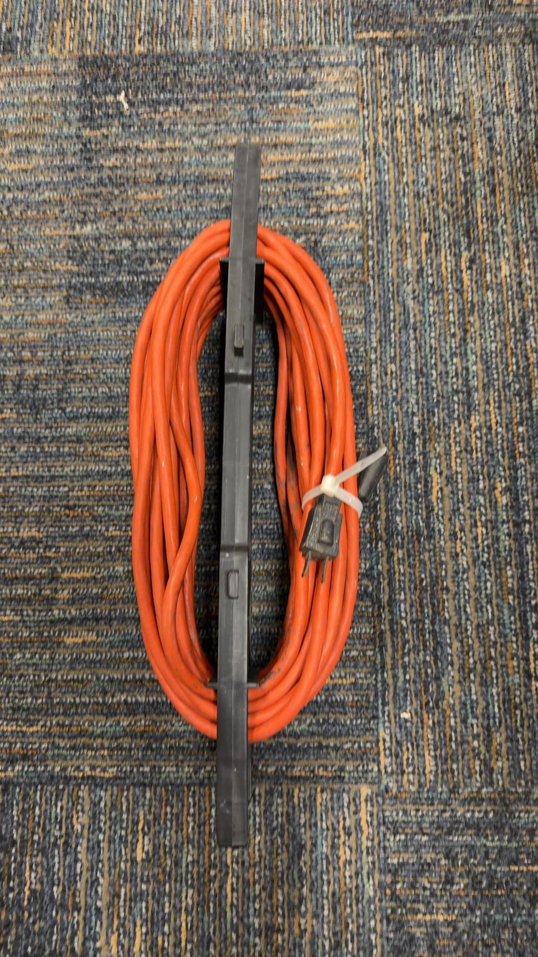 Heavy Duty Extension Cord with Reel - Image 1