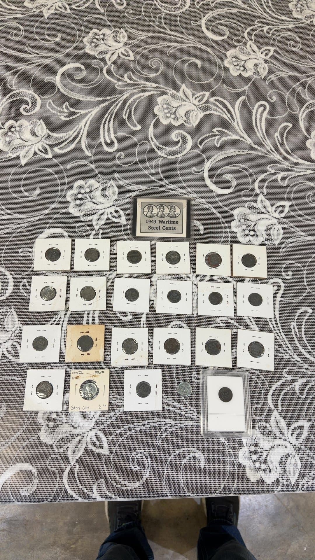 Collection of 1943 US Steel Lincoln Wheat Cents - Image 1