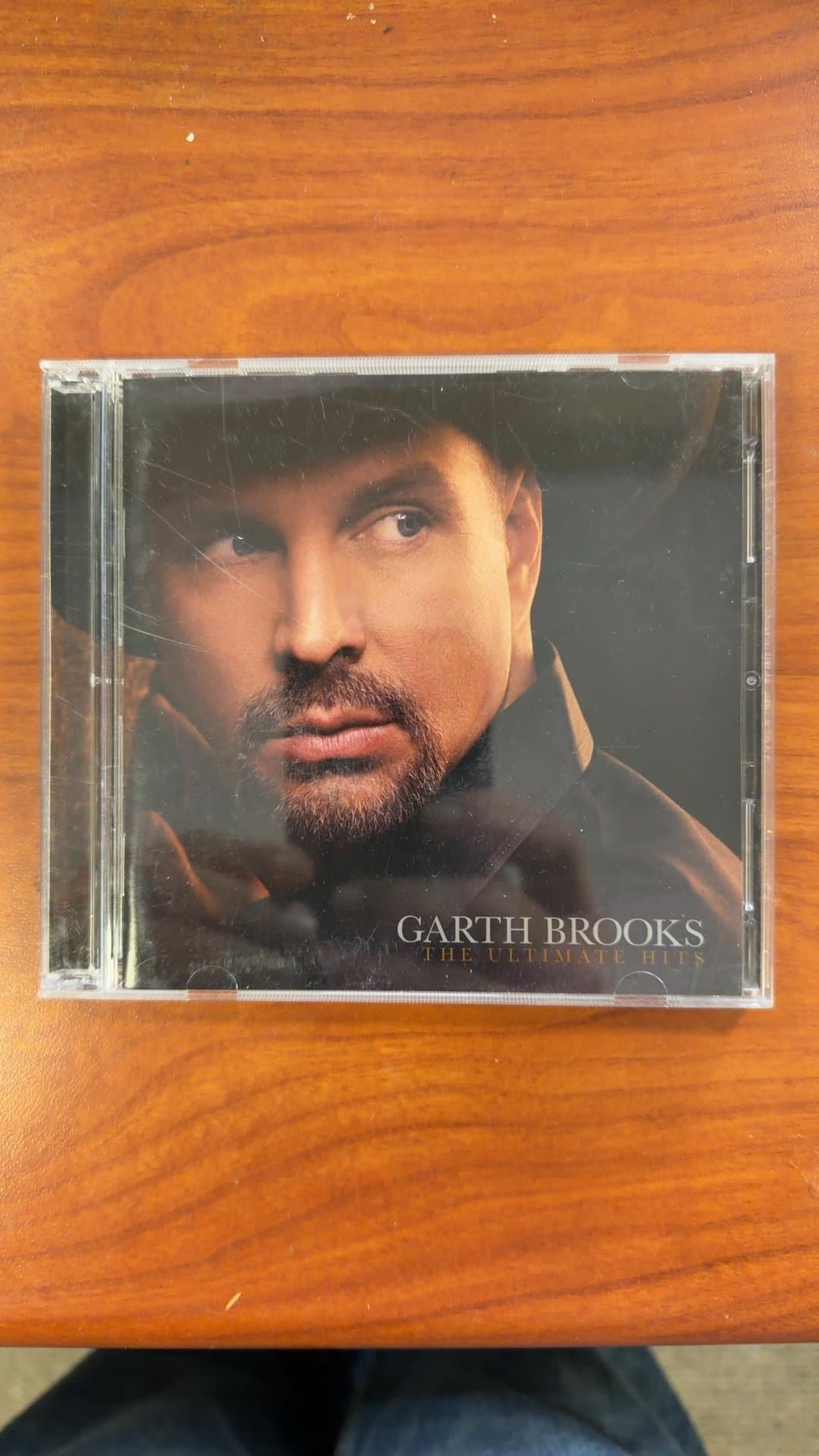 Garth Brooks - The Ultimate Hits CD - Image 1