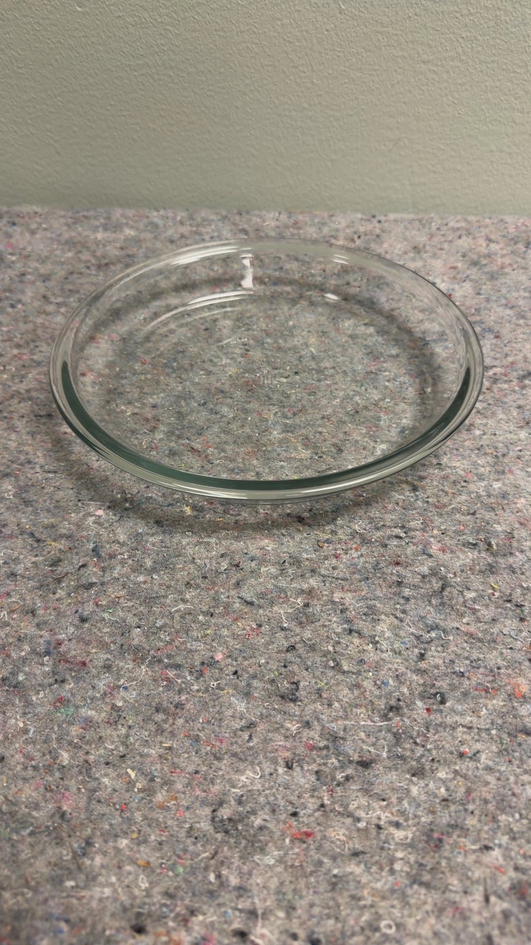 Anchor Hocking Glass Pie Plate - Image 1