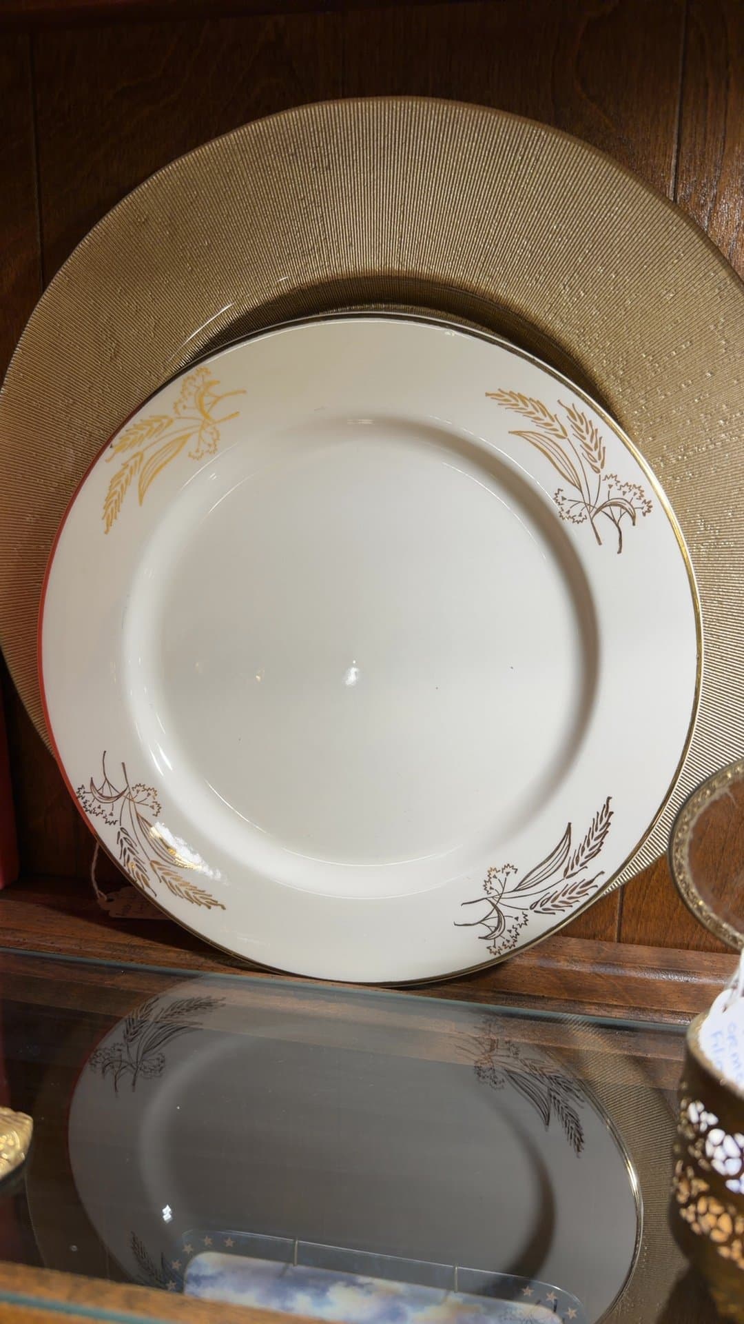 Lifetime China Co. Prairie Gold Plate - Image 1