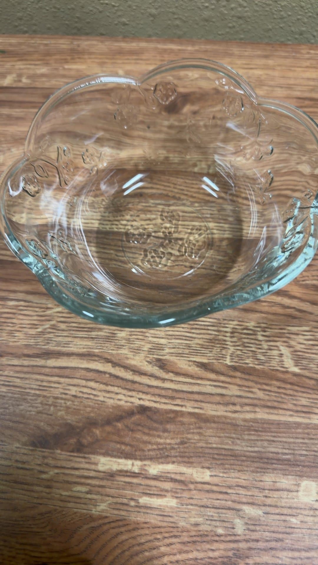 Vintage Glass Serving Bowl with Floral Design - Image 1