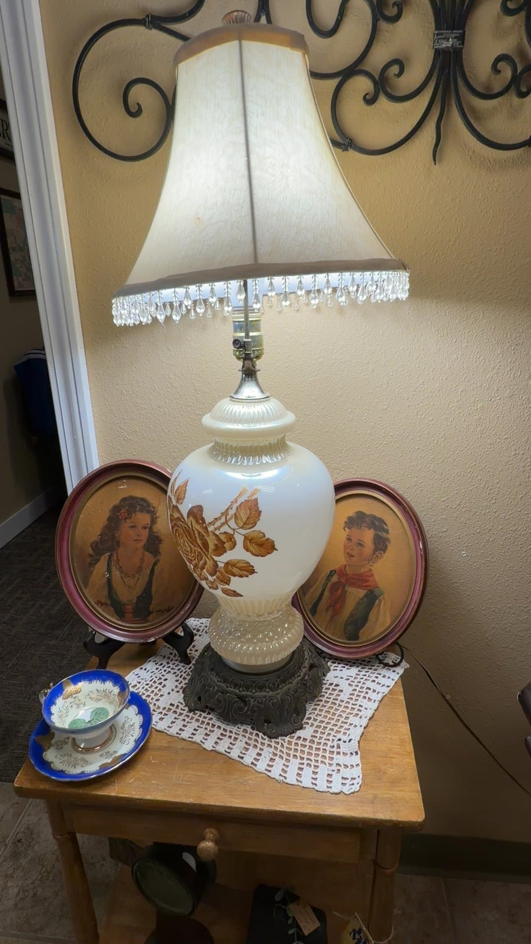 Vintage Glass Table Lamp with Floral Design - Image 1