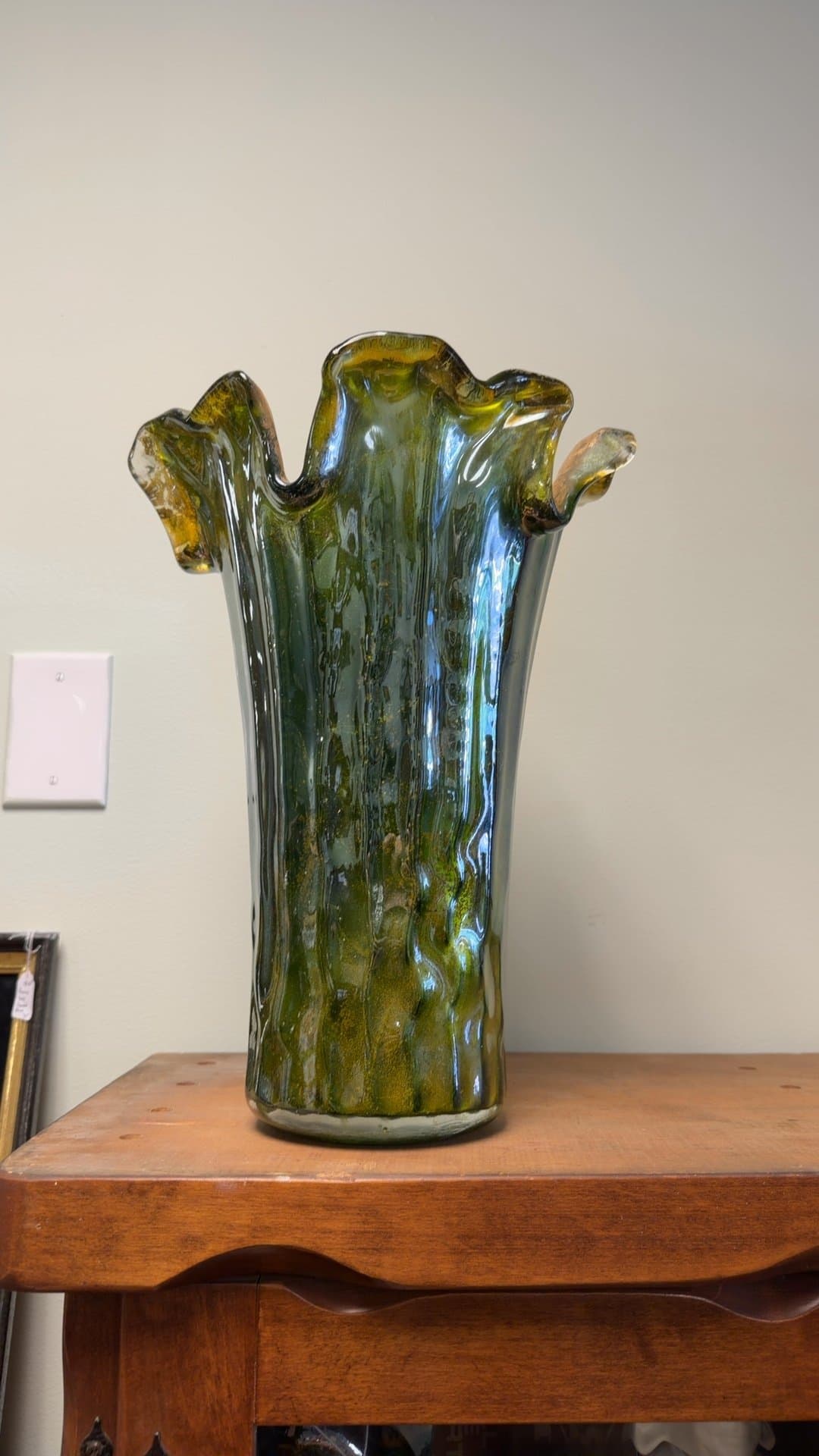 Murano Glass Vase - Image 1