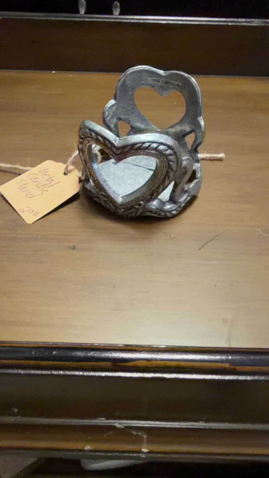Heart-Shaped Metal Candle Stand - Image 1
