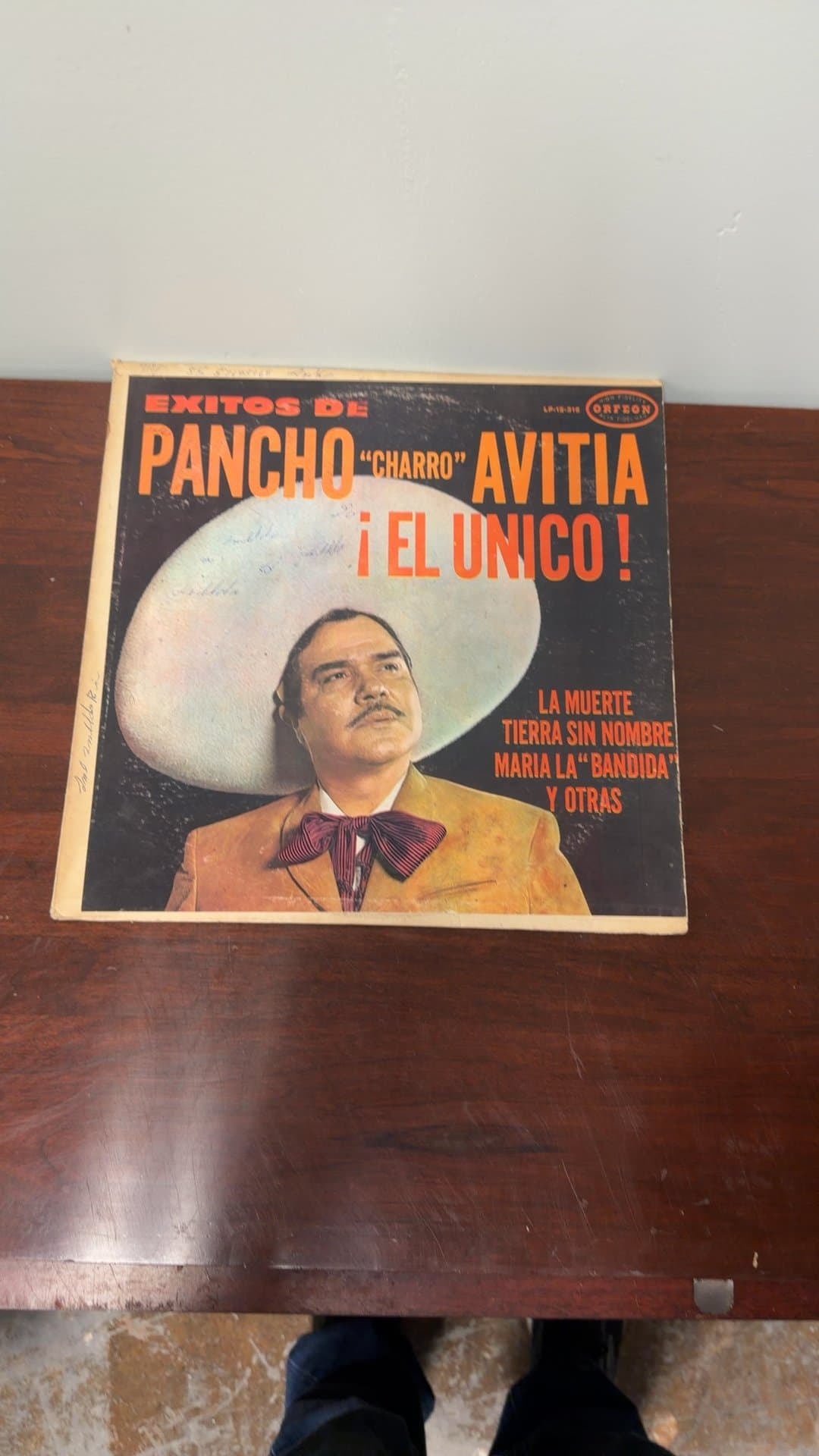 Éxitos de Pancho 'Charro' Avitia Vinyl Record - Image 1