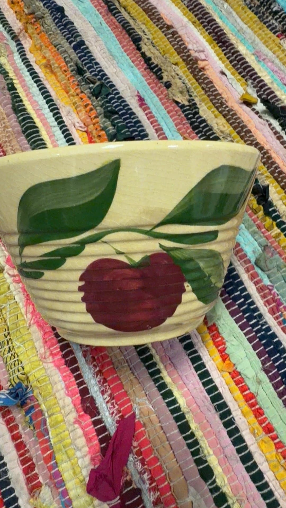Vintage USA Oven Ware Bowl with Apple Design - Image 1
