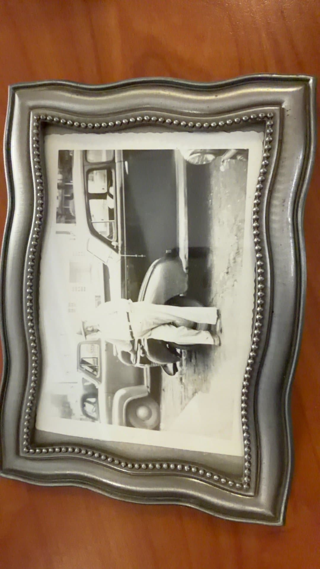Fetco Home Decor Silver-Tone Wavy Beaded Tabletop Picture Frame - Image 1