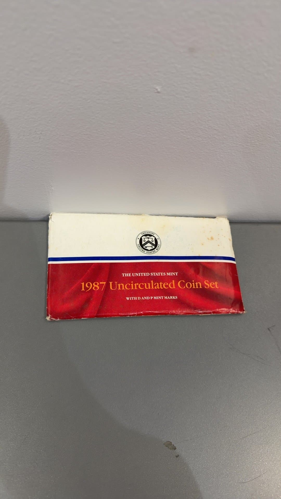 1987 United States Mint Uncirculated Coin Set - Image 1