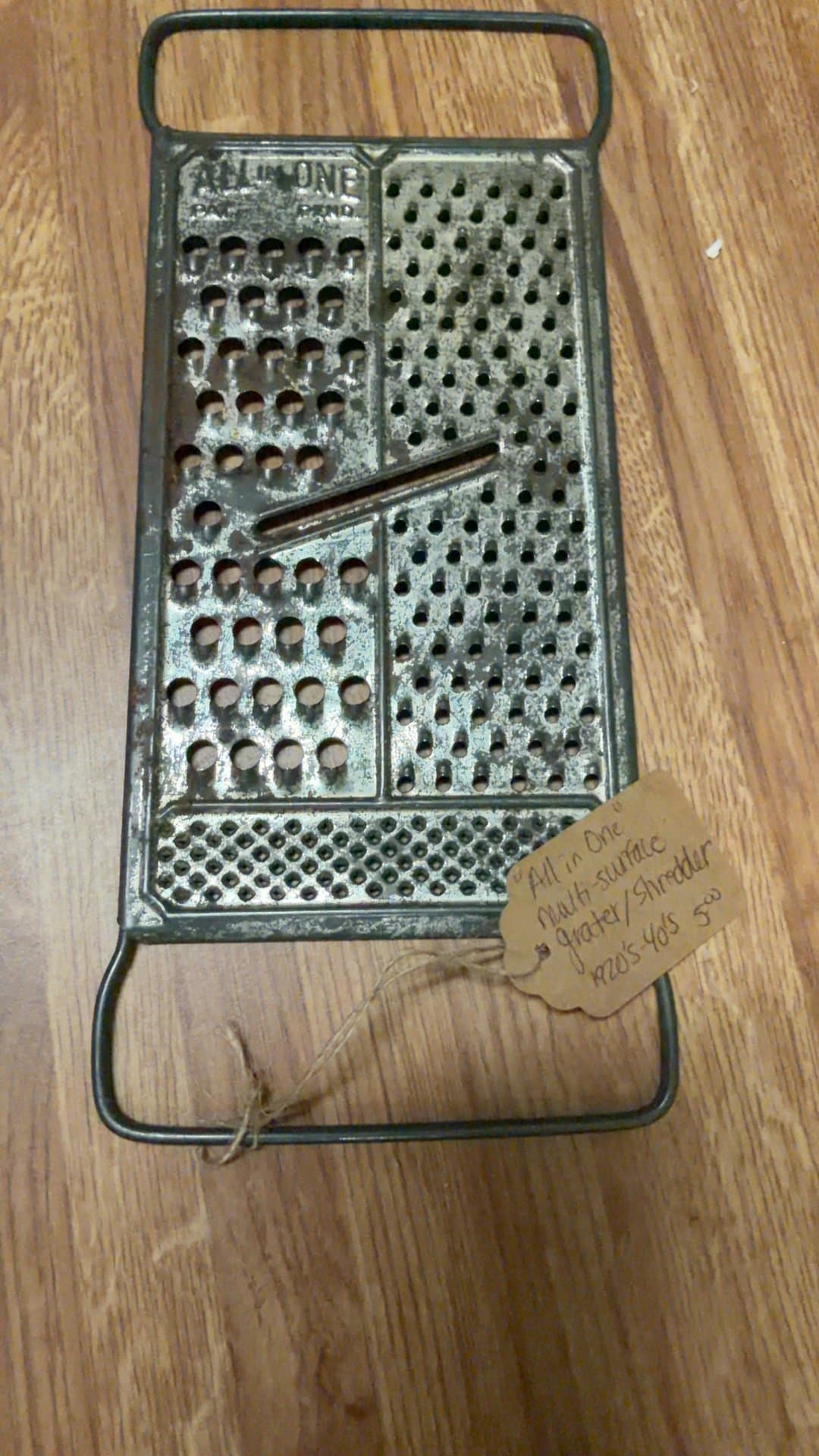 Vintage All-in-One Multi-Surface Grater/Shredder - Image 1