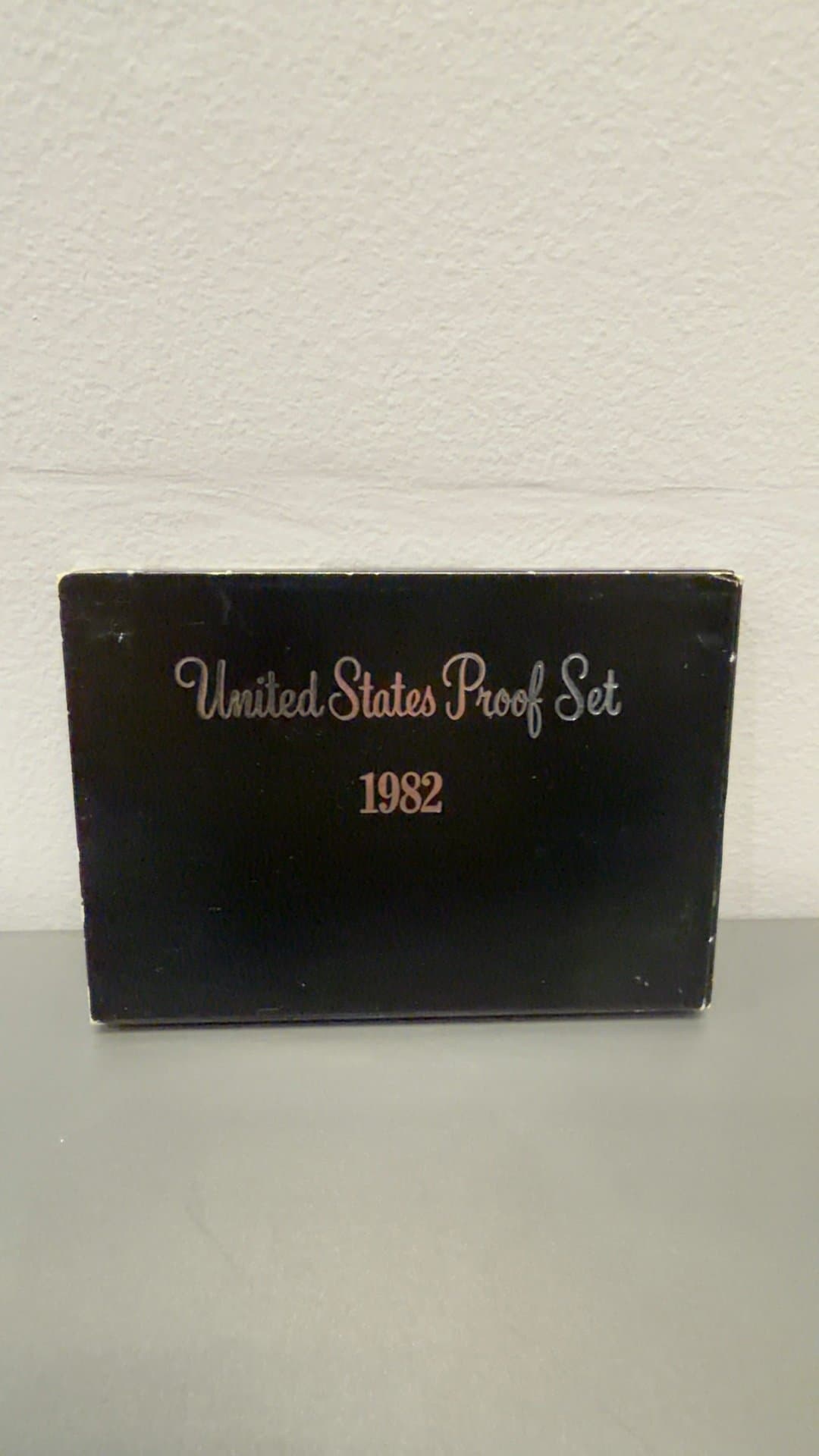 1982 United States Mint Proof Set - Image 1