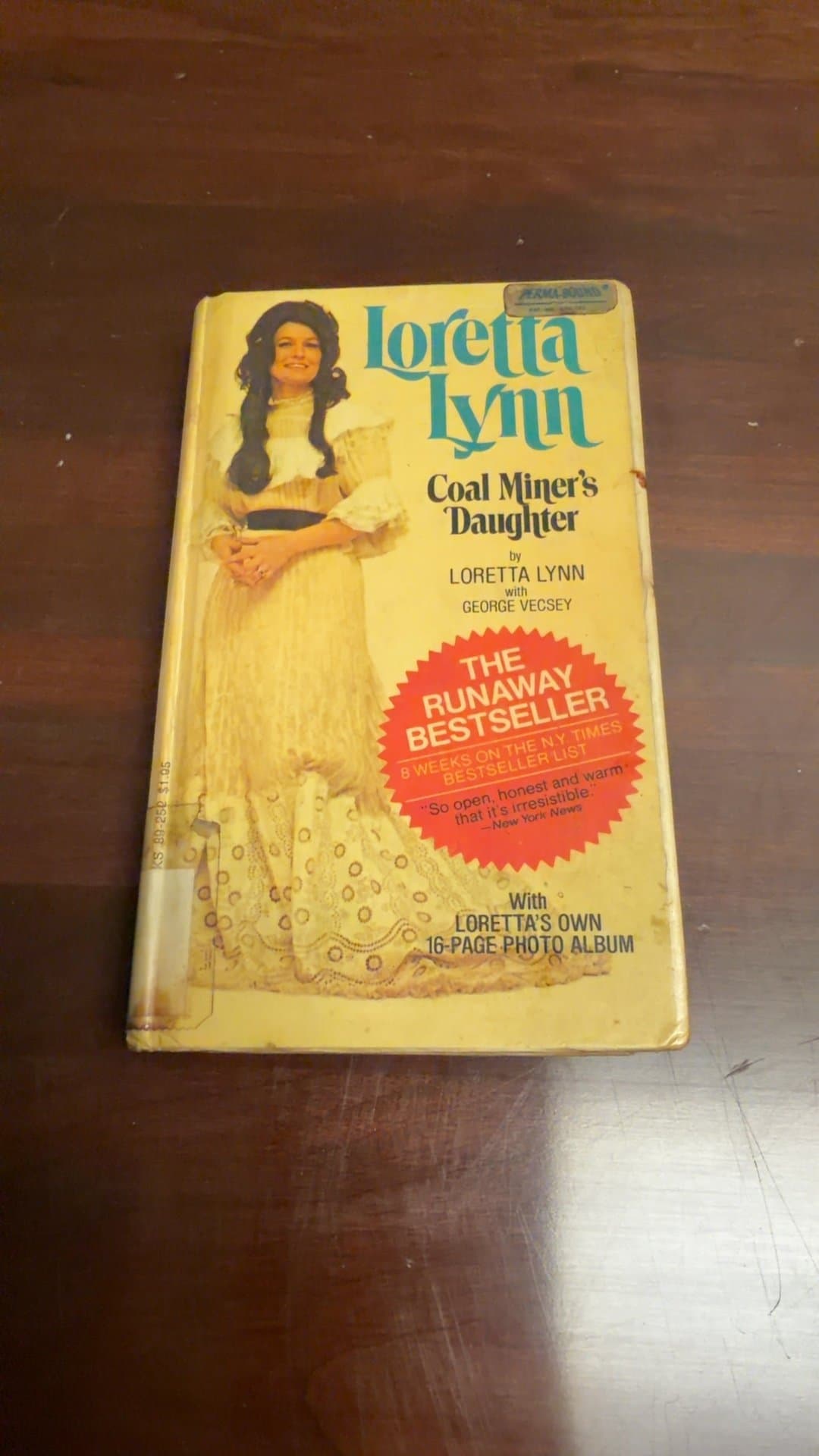 Loretta Lynn: Coal Miner's Daughter Book - Image 1