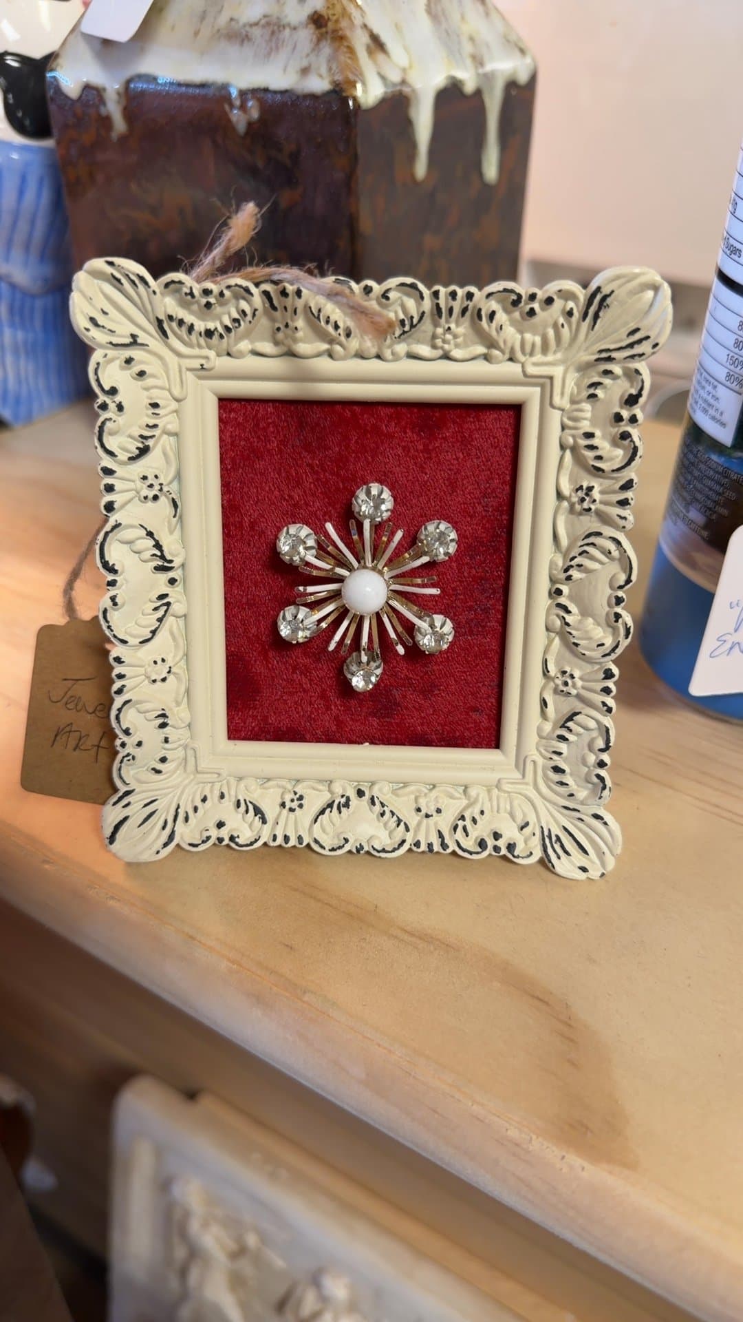 Framed Vintage Jewelry Motif - Image 1