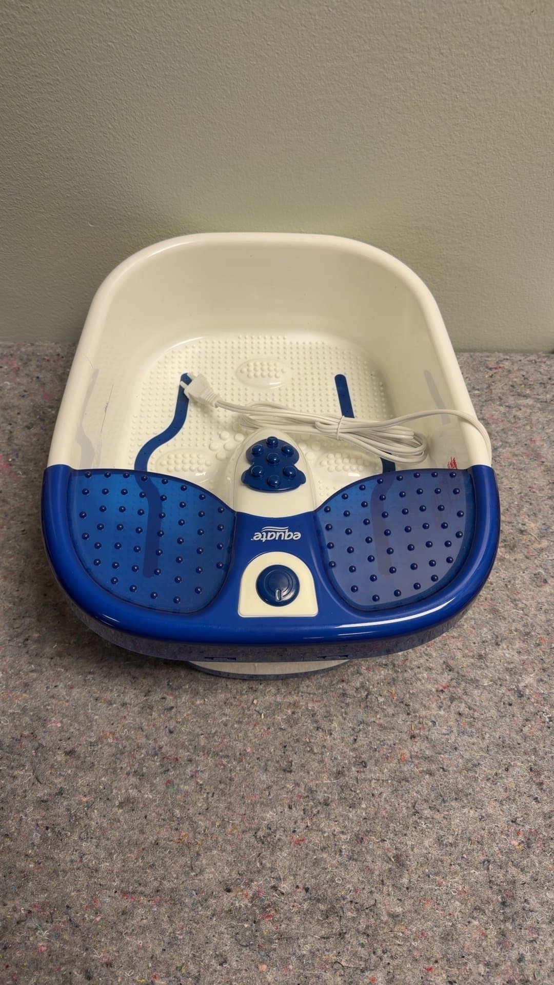 Equate Foot Spa Massager - Image 1