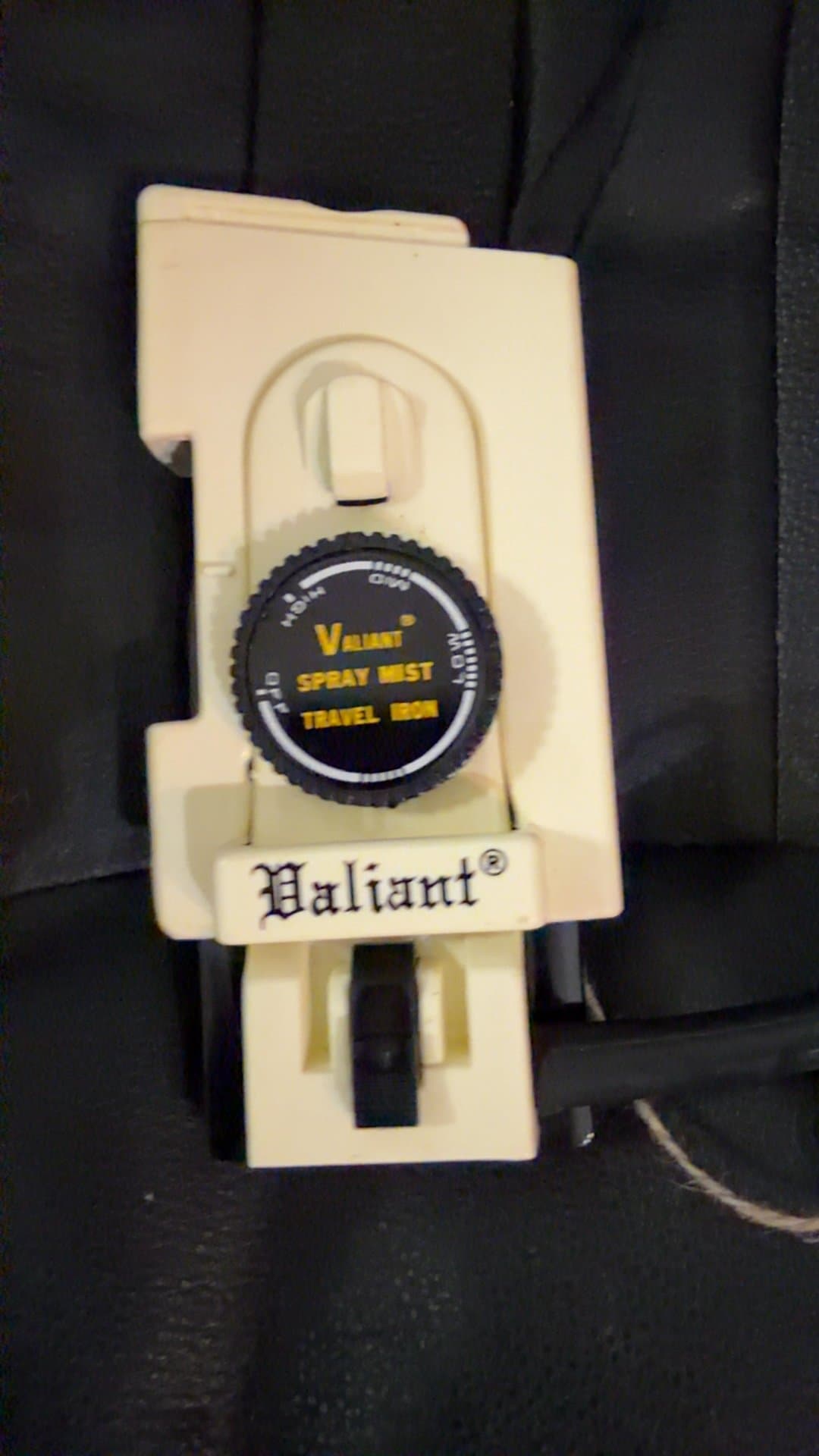 Valiant Spray Mist Travel Iron - Image 1