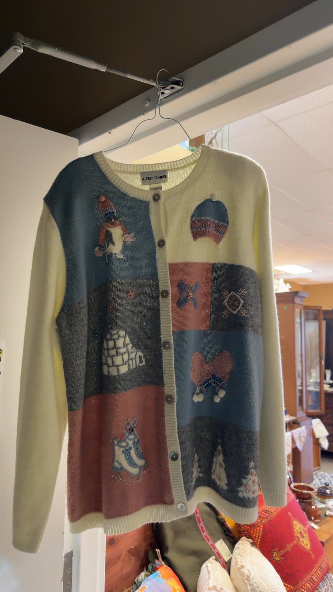 Alfred Dunner Winter-Themed Cardigan-1980's - Image 1