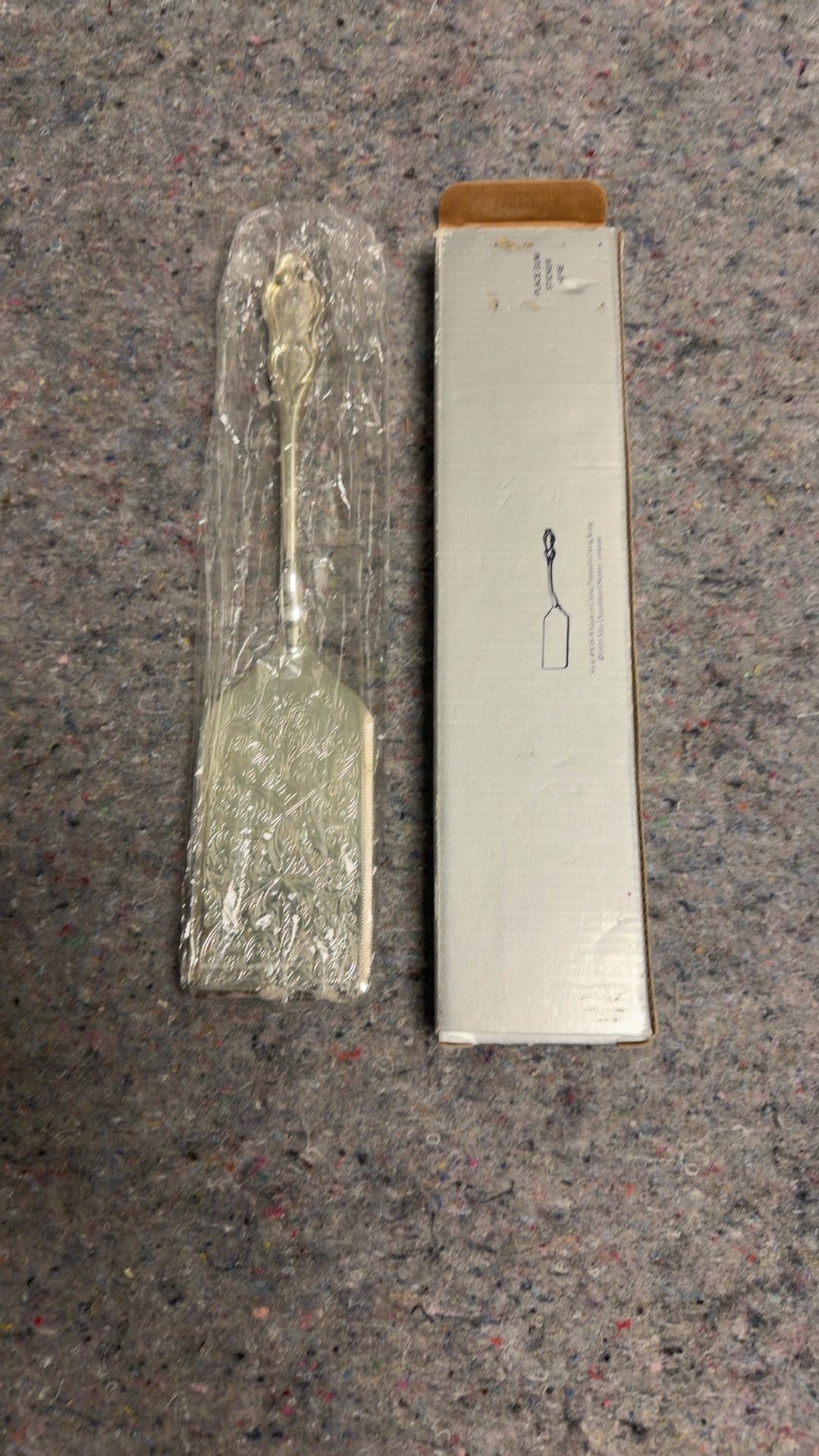 Royal Limited Silver Cake Server