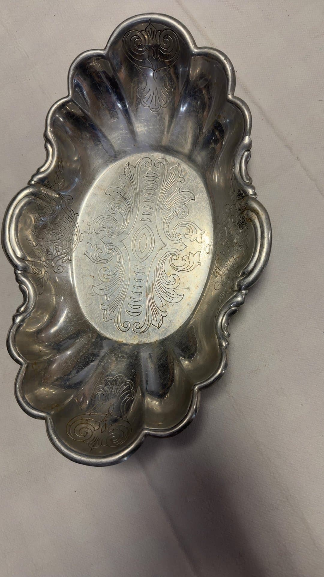 1940's-50's Wrought aluminum oval bread tray - Image 1