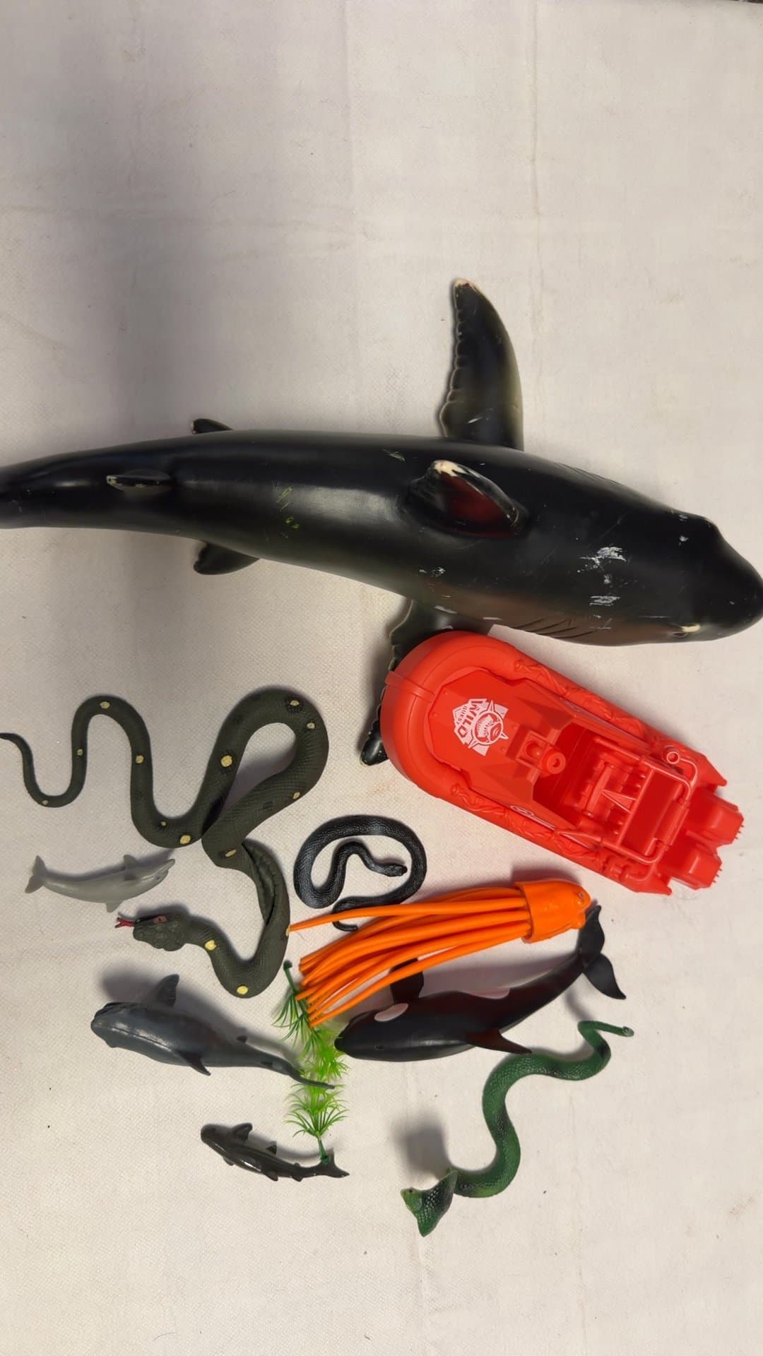 Wild Quest Plastic Toy Shark Marine Rescue Playset Lot - Image 1