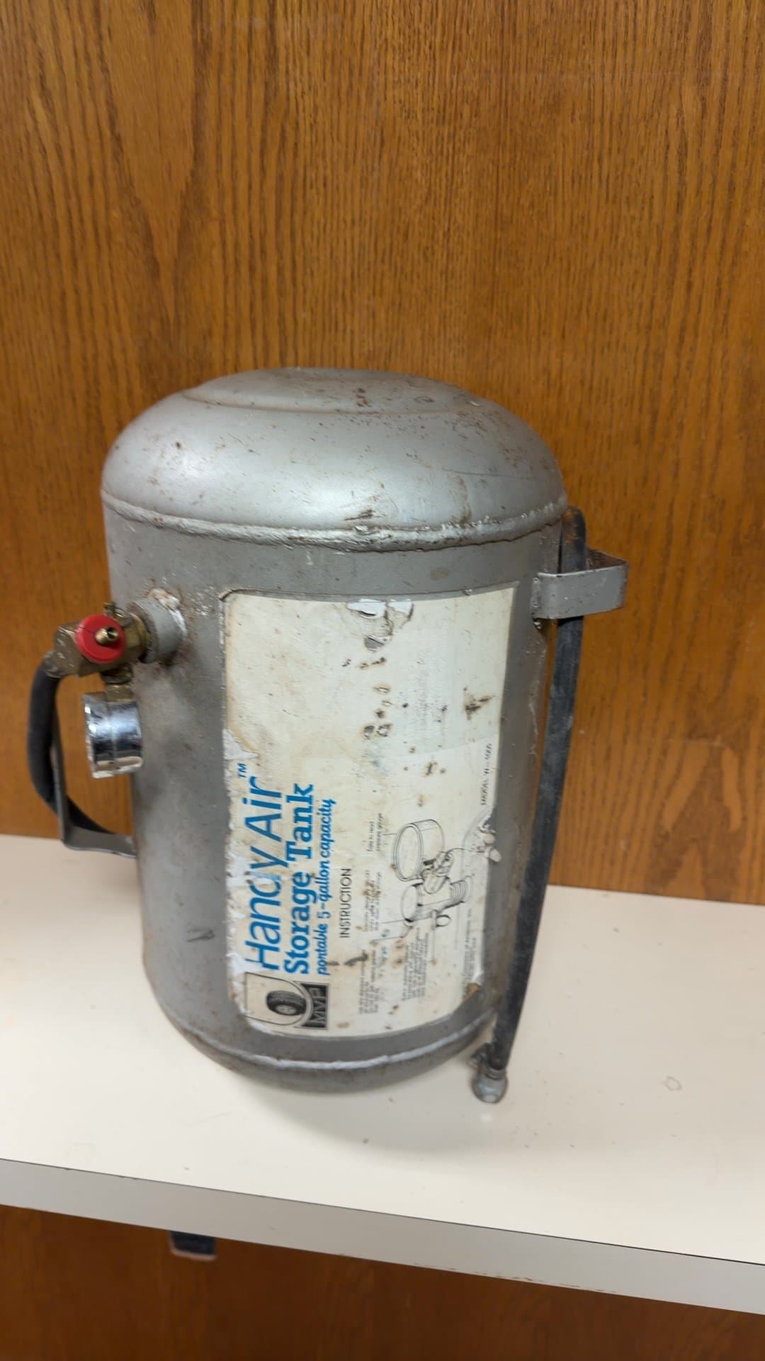Handy Air 5-Gallon Portable Air Storage Tank - Image 1