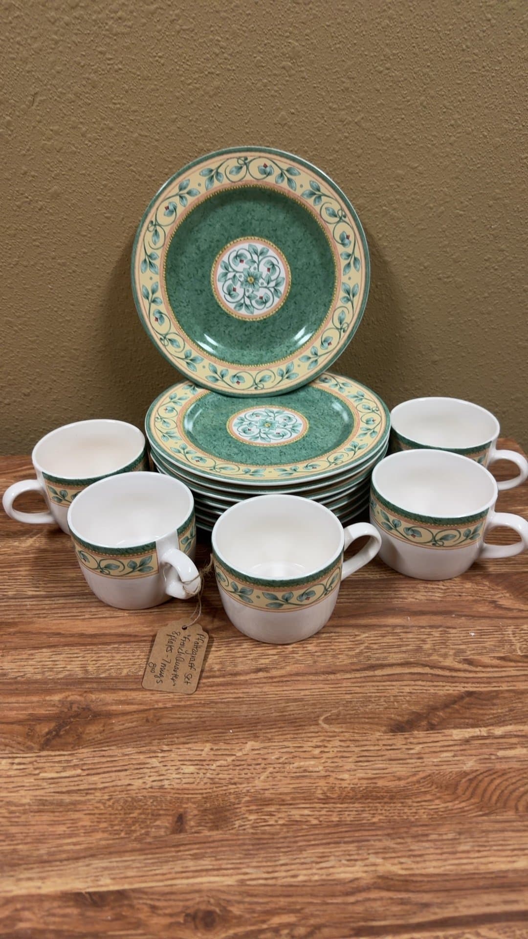 Pfaltzgraff French Quarter Dinnerware Set - Image 1