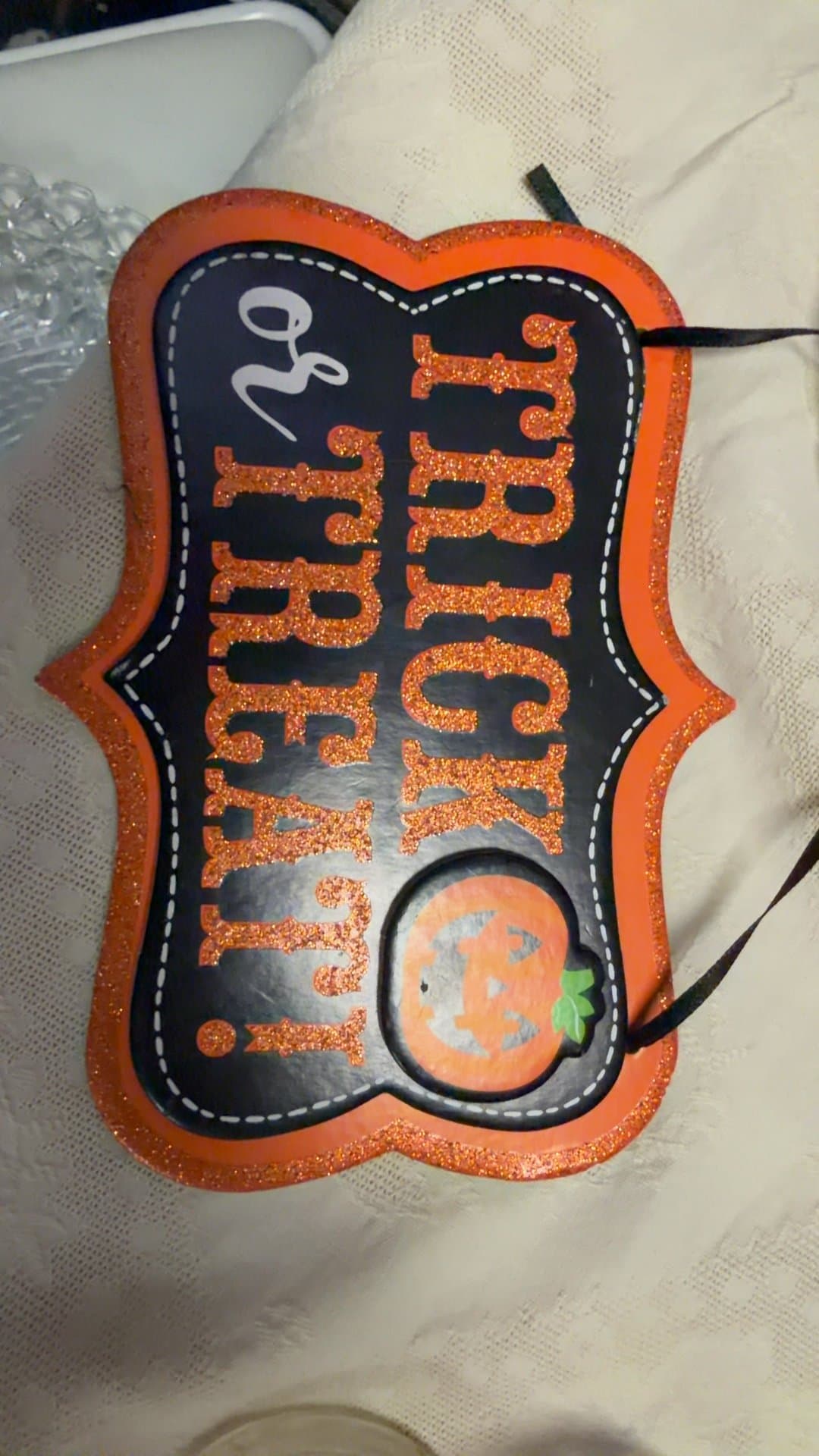 Halloween Trick or Treat Sign - Image 1