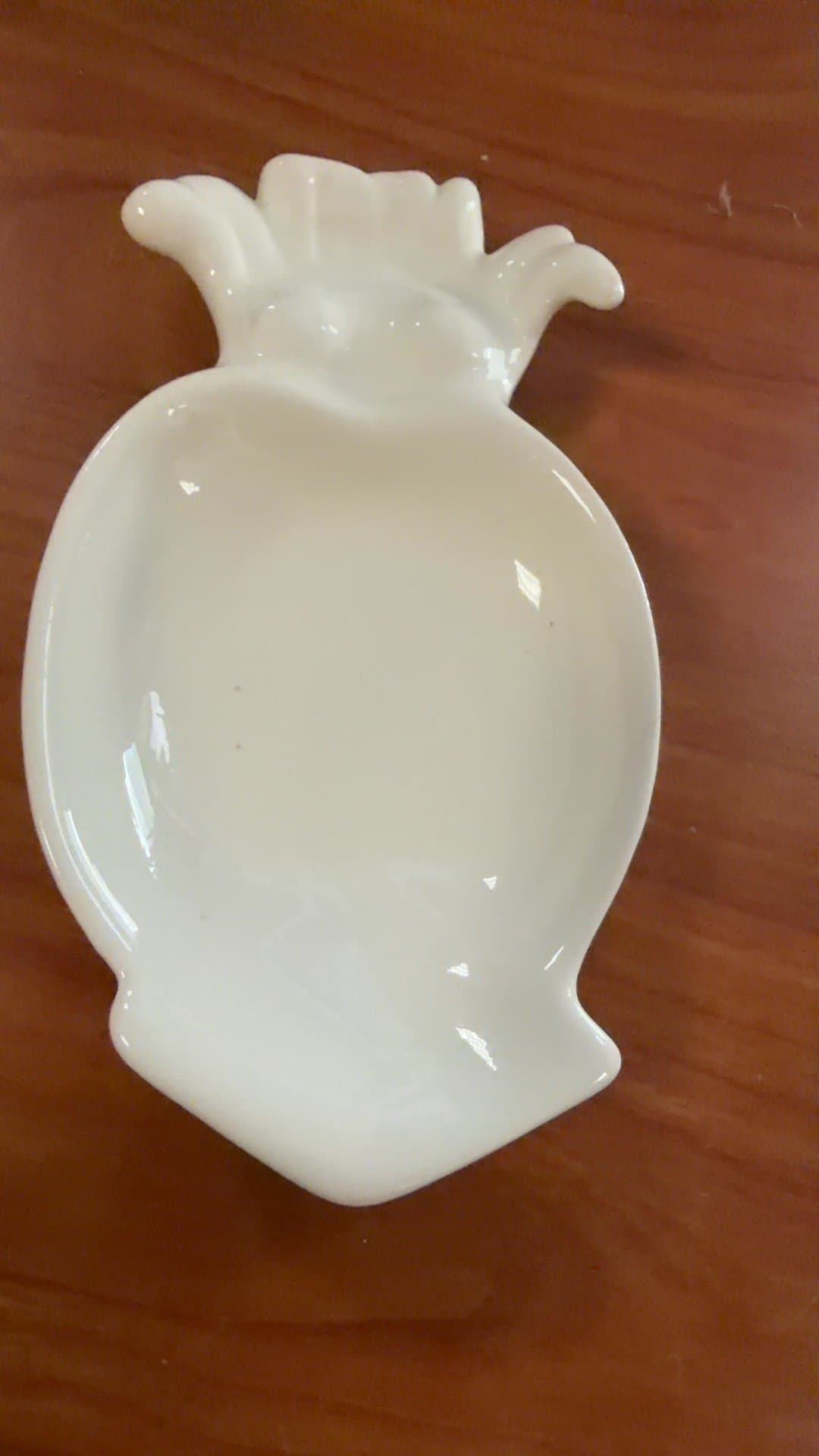 White Ceramic Pineapple-Shaped Dish - Image 1