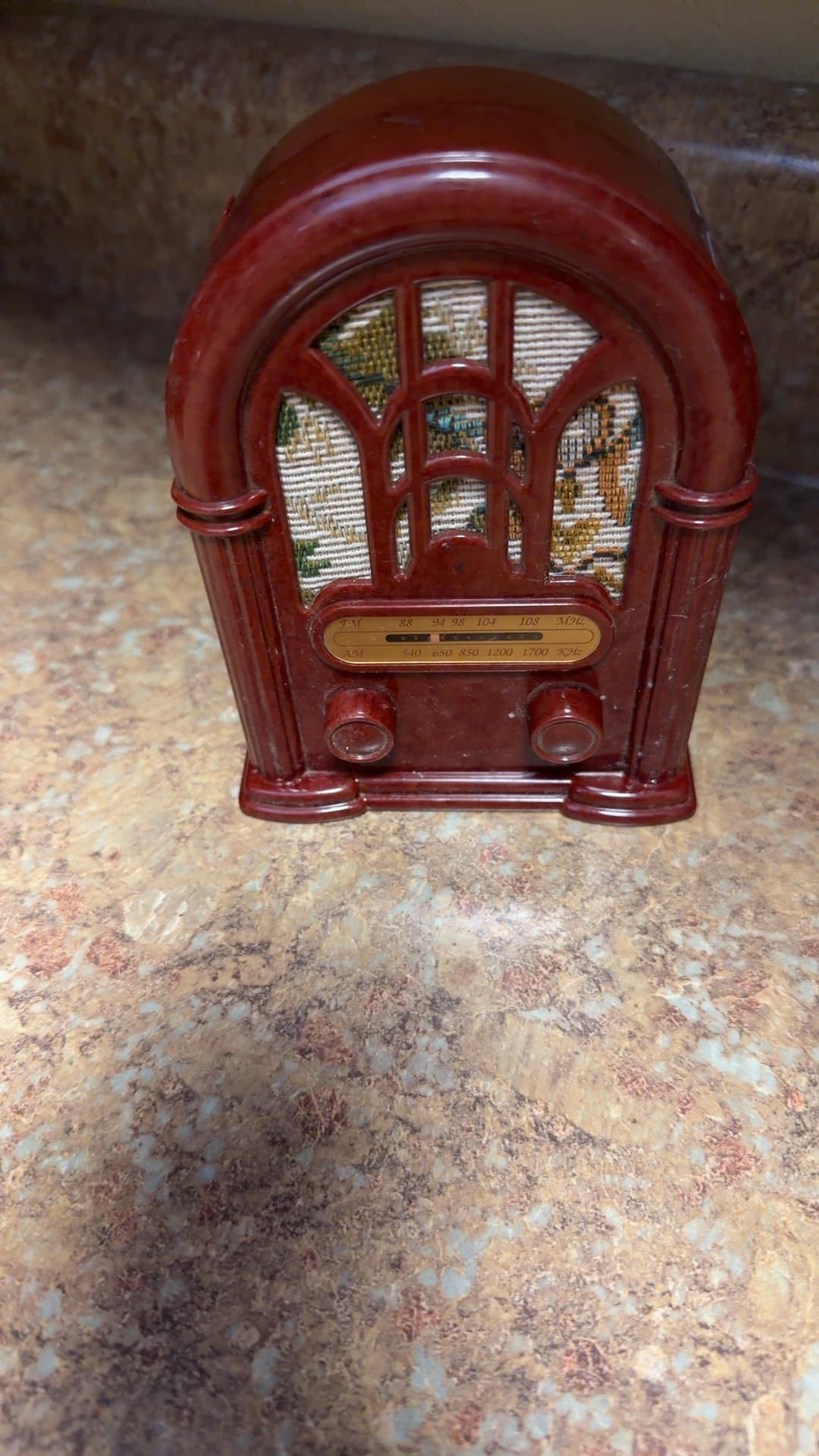 Vintage Style Cathedral Radio Replica - Image 1