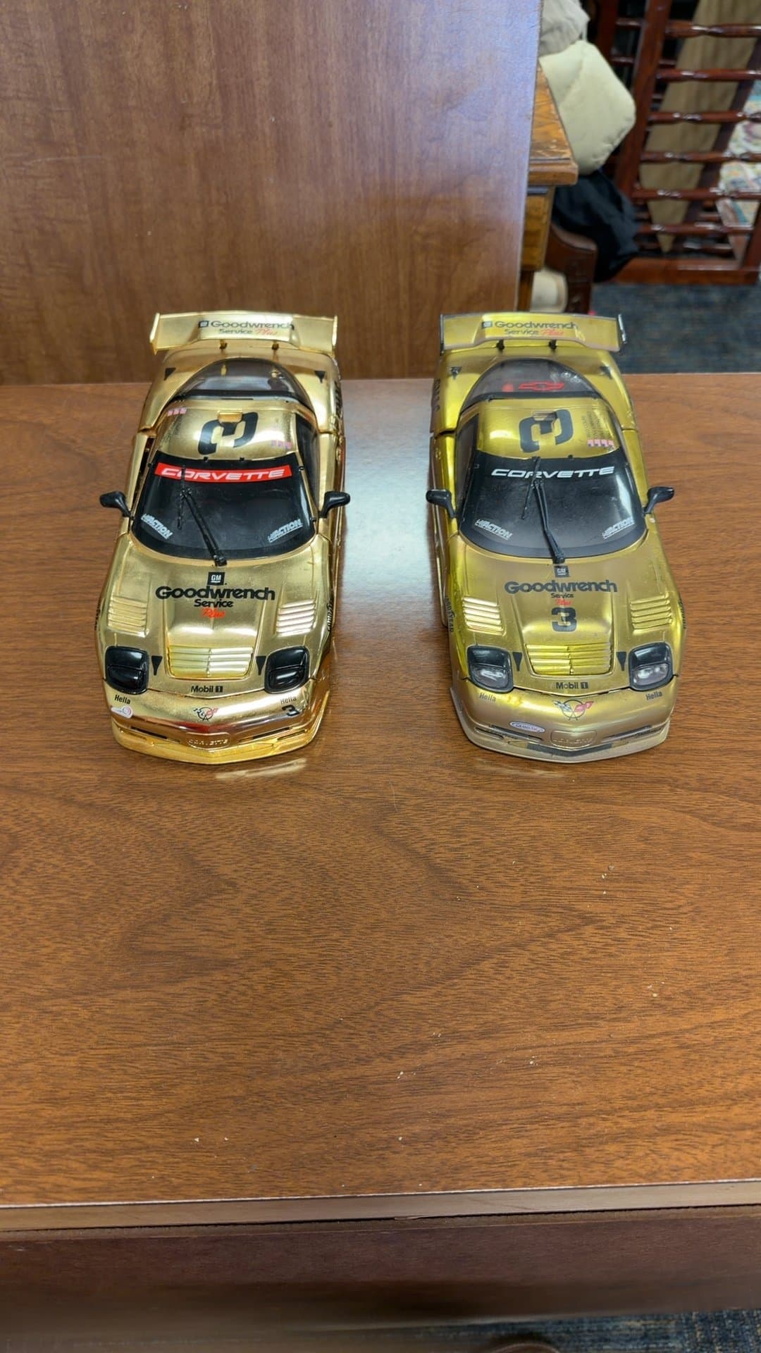Chevrolet Corvette C5-R Goodwrench Service Gold Diecast Model Cars - Image 1