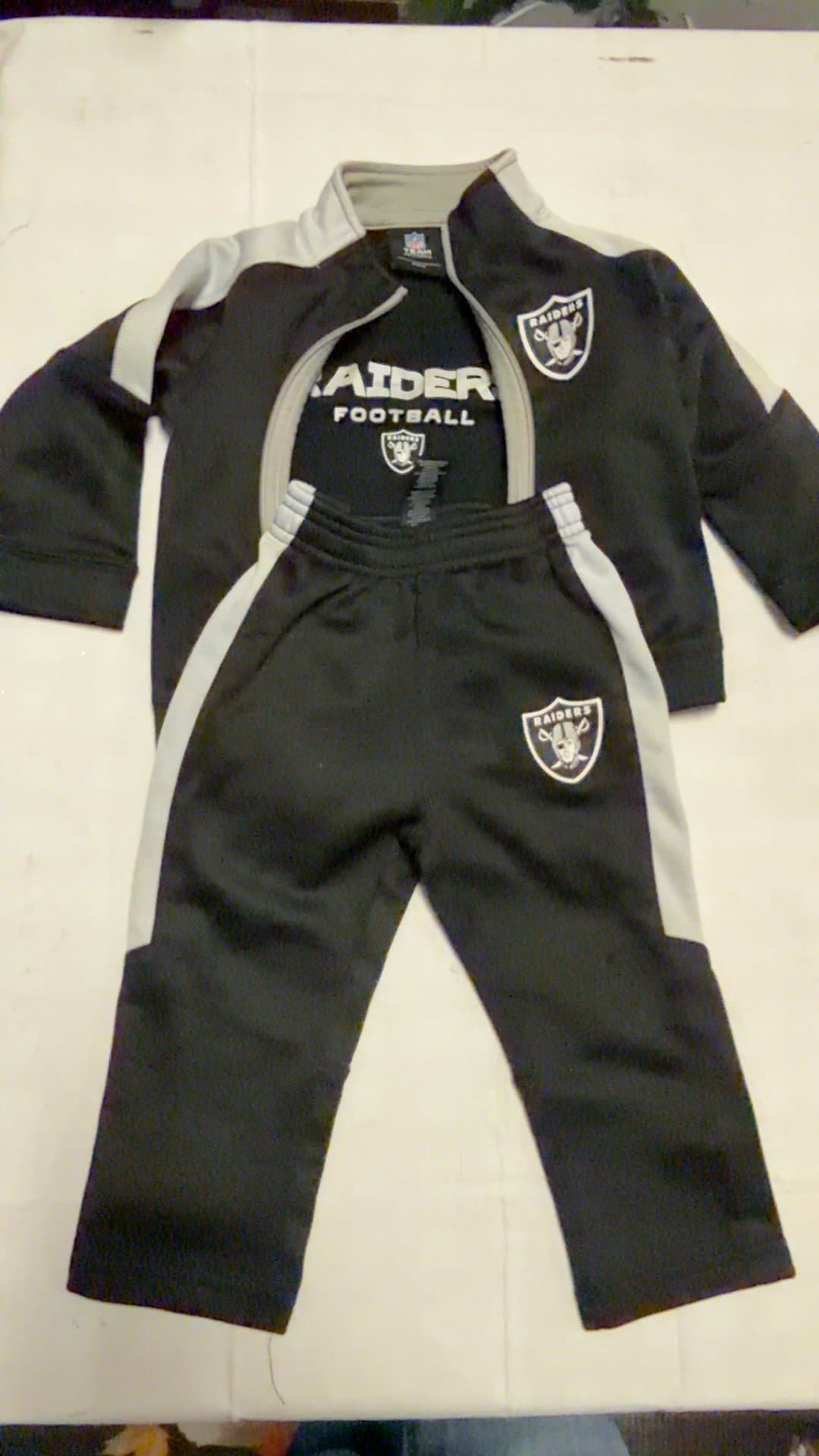 NFL Team Apparel Oakland Raiders Toddler 3-Piece Tracksuit Set Size 2T - Image 1