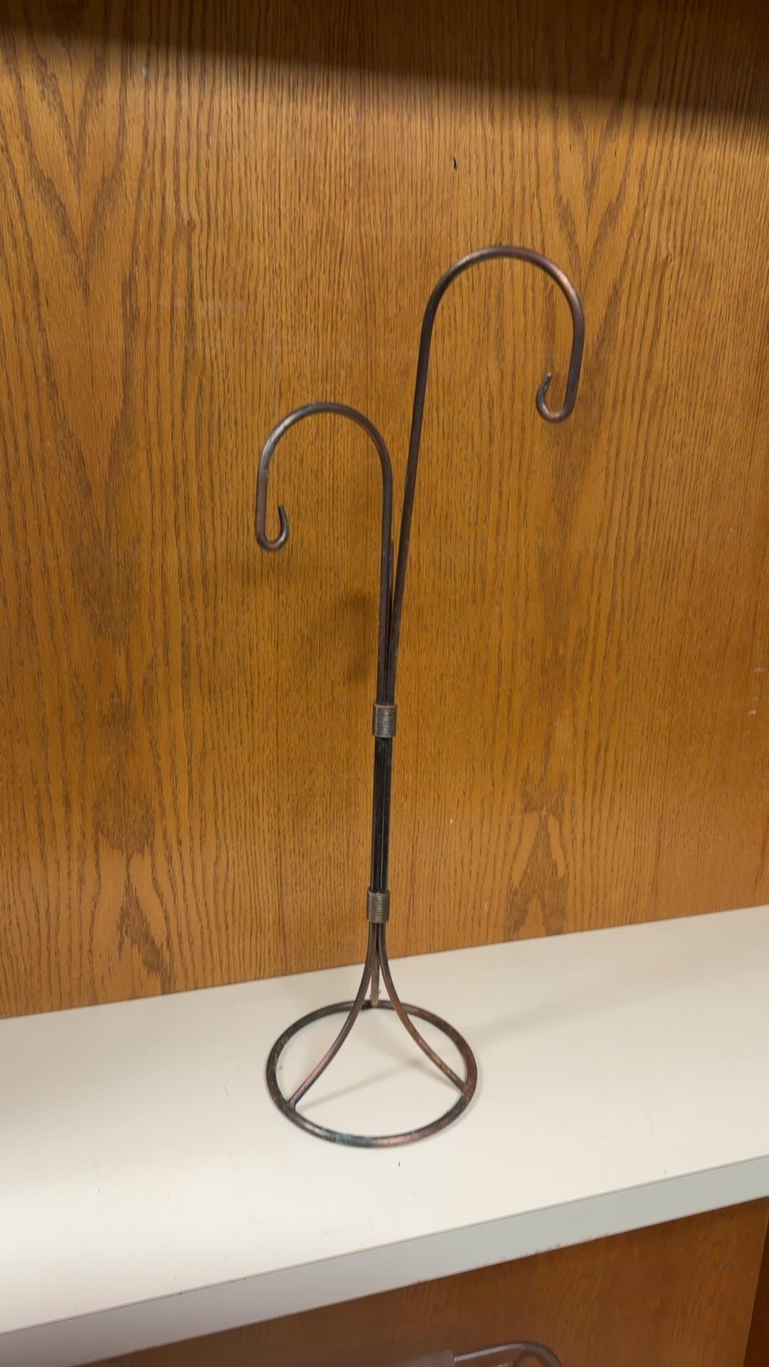 Metal Jewelry Display Stand - Image 1
