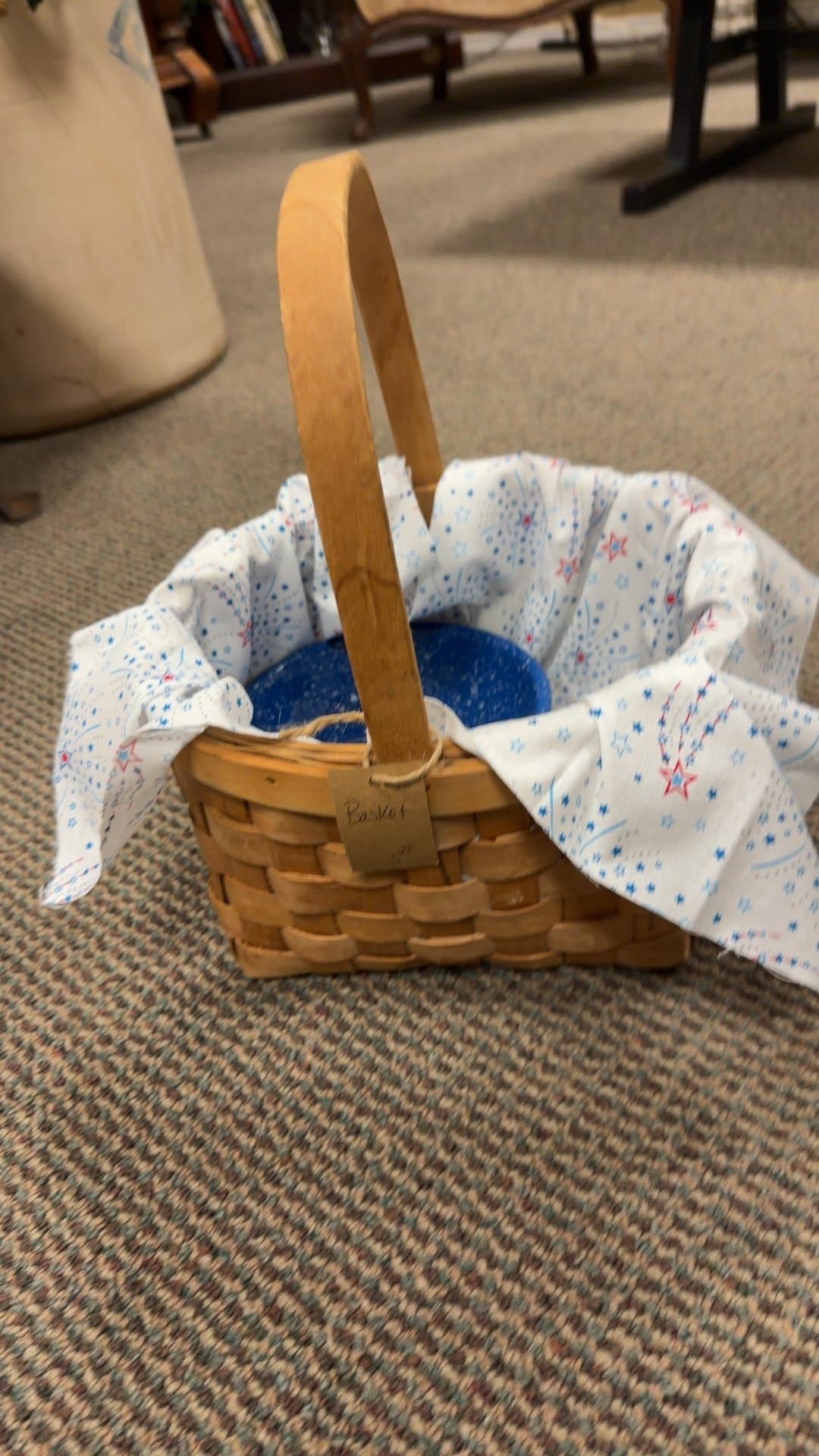 Woven Picnic Basket with Fabric Liner - Image 1