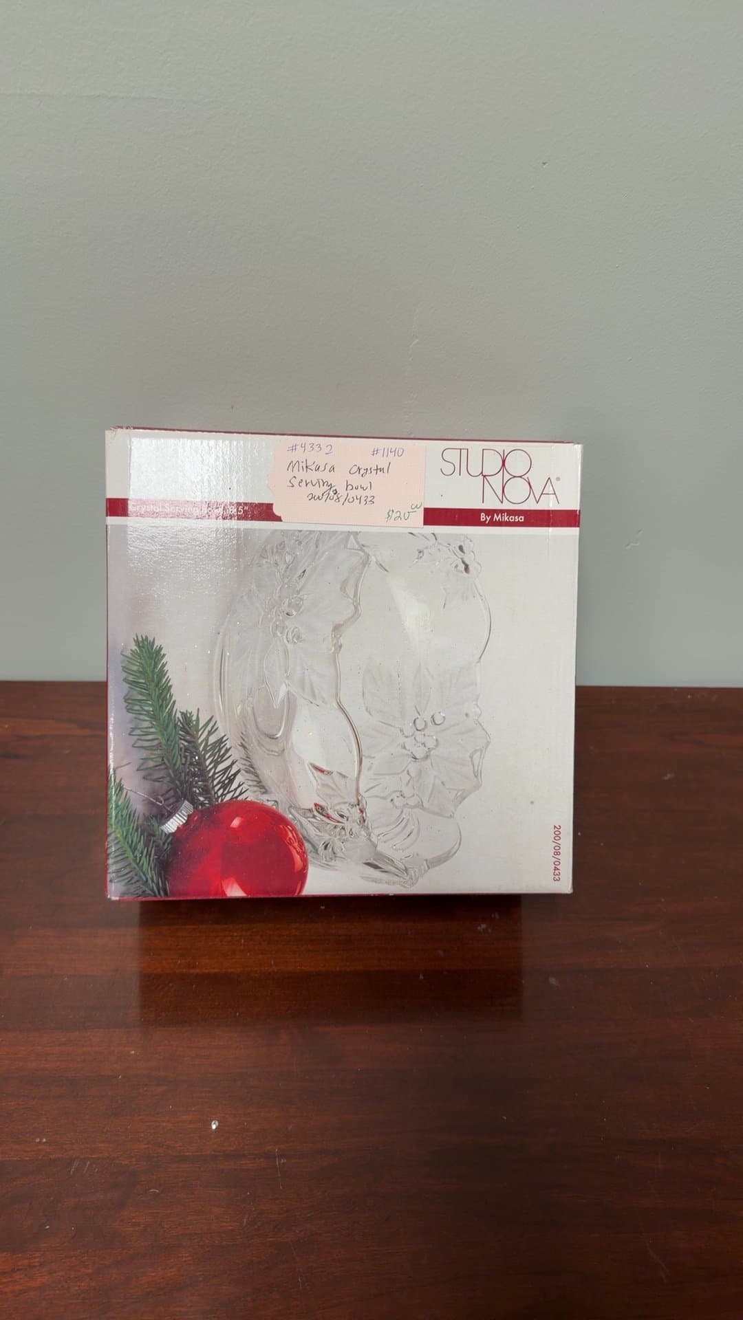 Studio Nova Festive Poinsettia Crystal Serving Bowl - Image 1