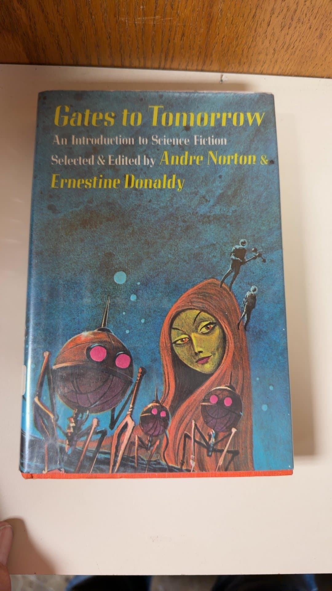 Gates to Tomorrow: An Introduction to Science Fiction - Image 1