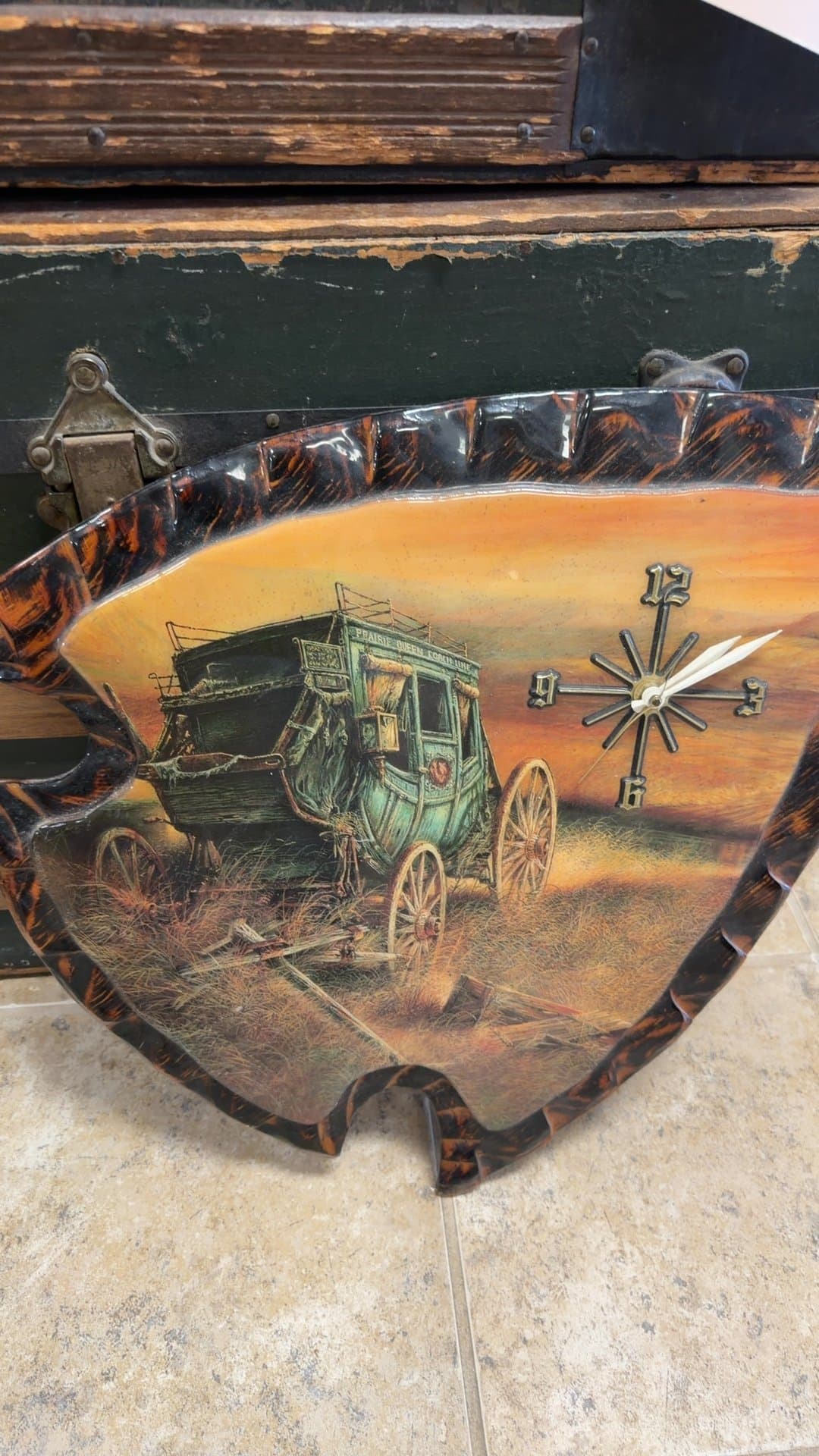 Vintage Arrowhead Wood Slab Resin Wall Clock with Stagecoach Scene - Image 1